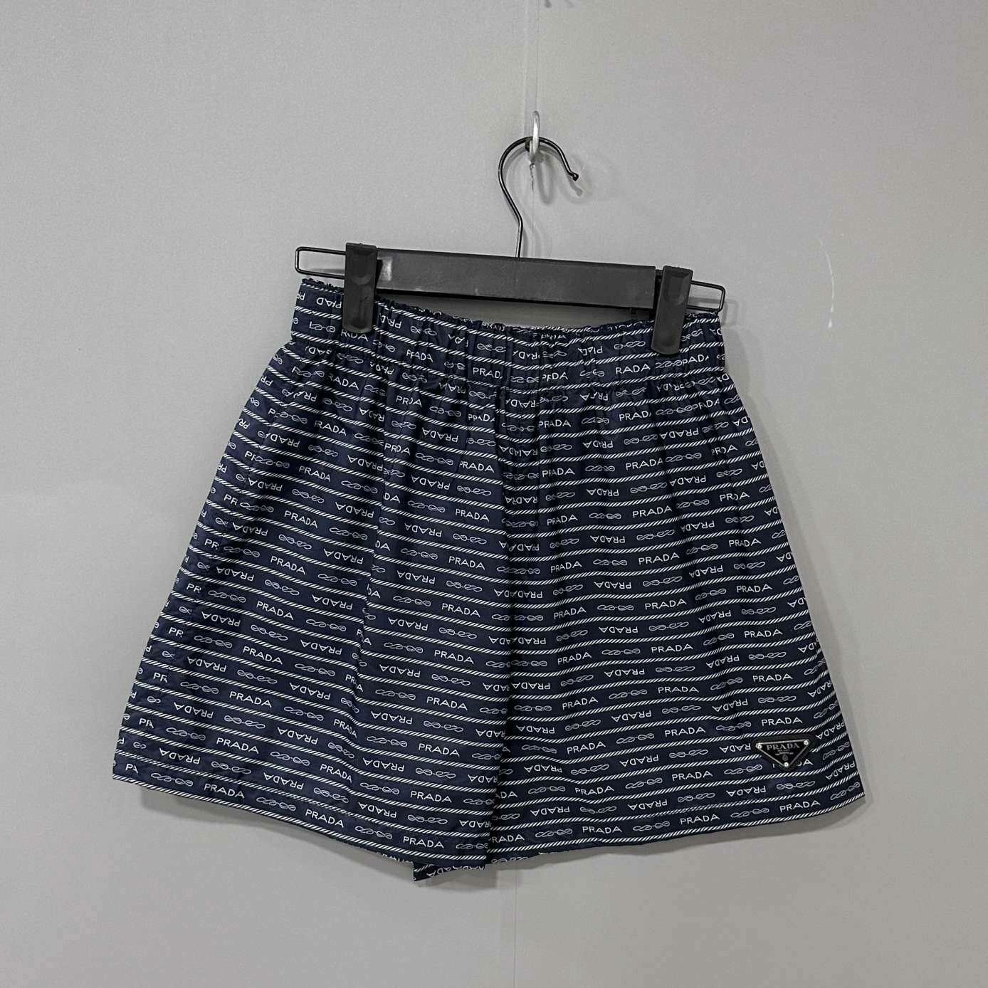 Prada Prada Retro Striped Pants 28 Women Size 28" / US 6 / IT 42 - 2 Thumbnail