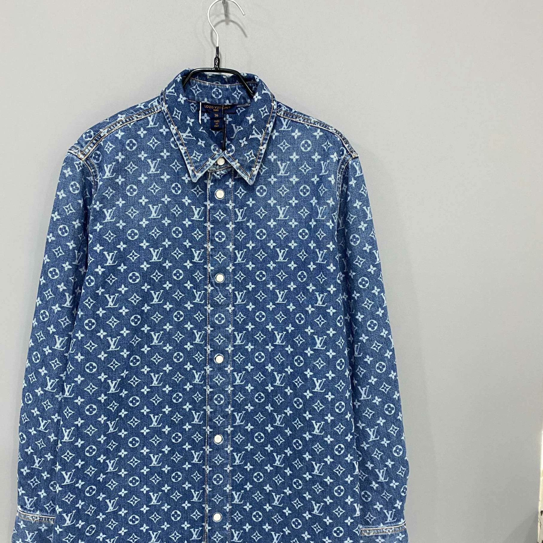 Louis Vuitton Louis Vuitton Button Up it_36 Women Size XS / US 0-2 / IT 36-38 - 2 Thumbnail