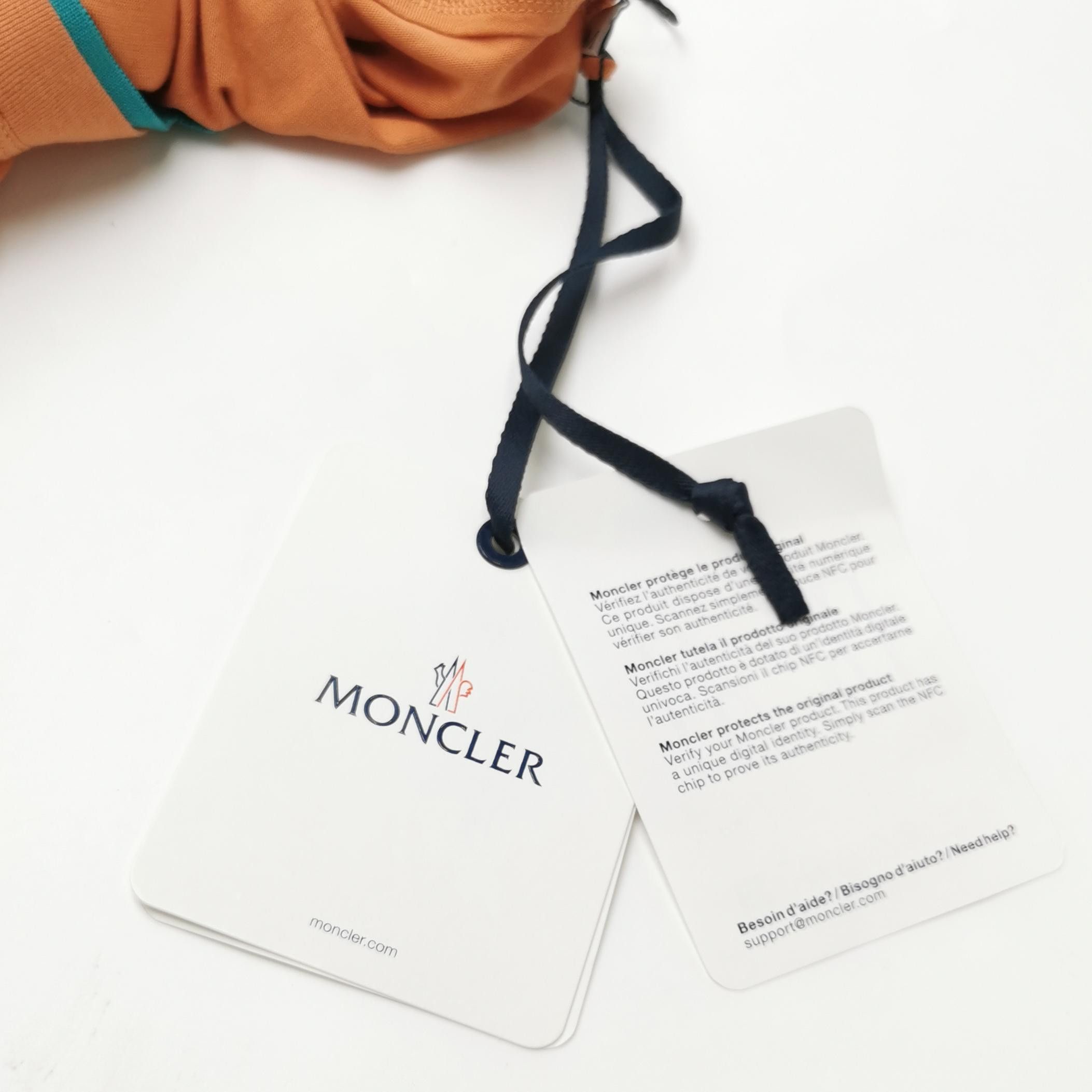 Moncler Moncler Contrast Trim Logo Patch T-Shirt Size M Size US M / EU 48-50 / 2 - 5 Thumbnail