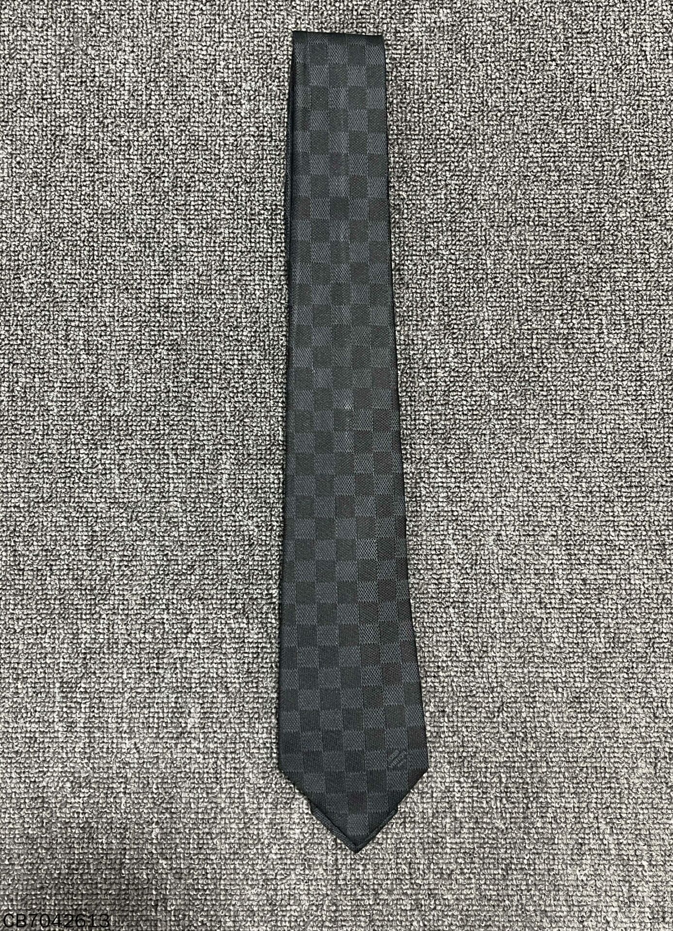 Louis Vuitton Louis Vuitton Retro Black Tie one size Men Size ONE SIZE - 3 Thumbnail