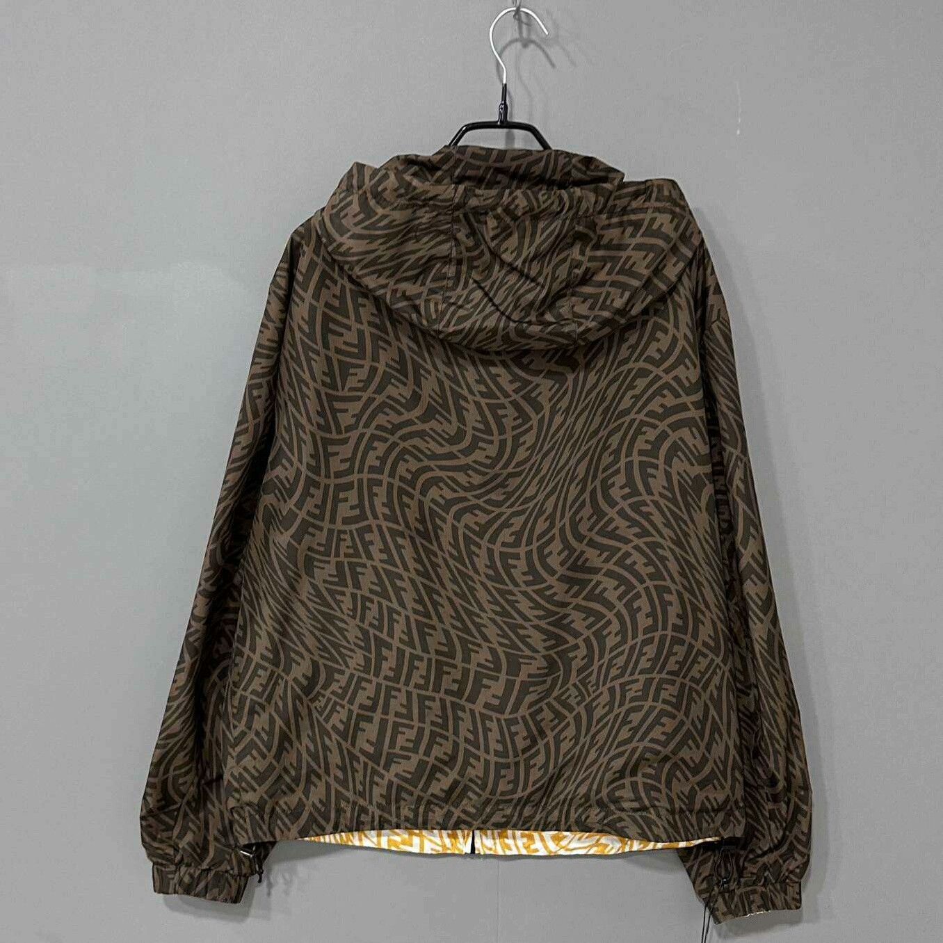 Gucci Gucci Beige Jacket M Women Size M / US 6-8 / IT 42-44 - 3 Thumbnail