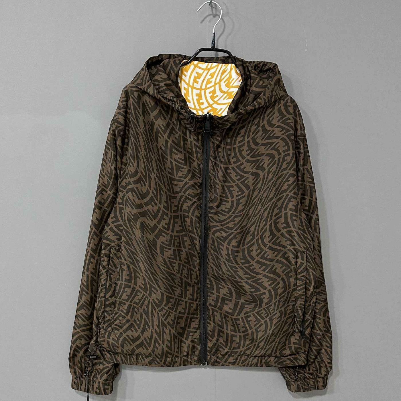 Gucci Gucci Beige Jacket M Women Size M / US 6-8 / IT 42-44 - 2 Thumbnail