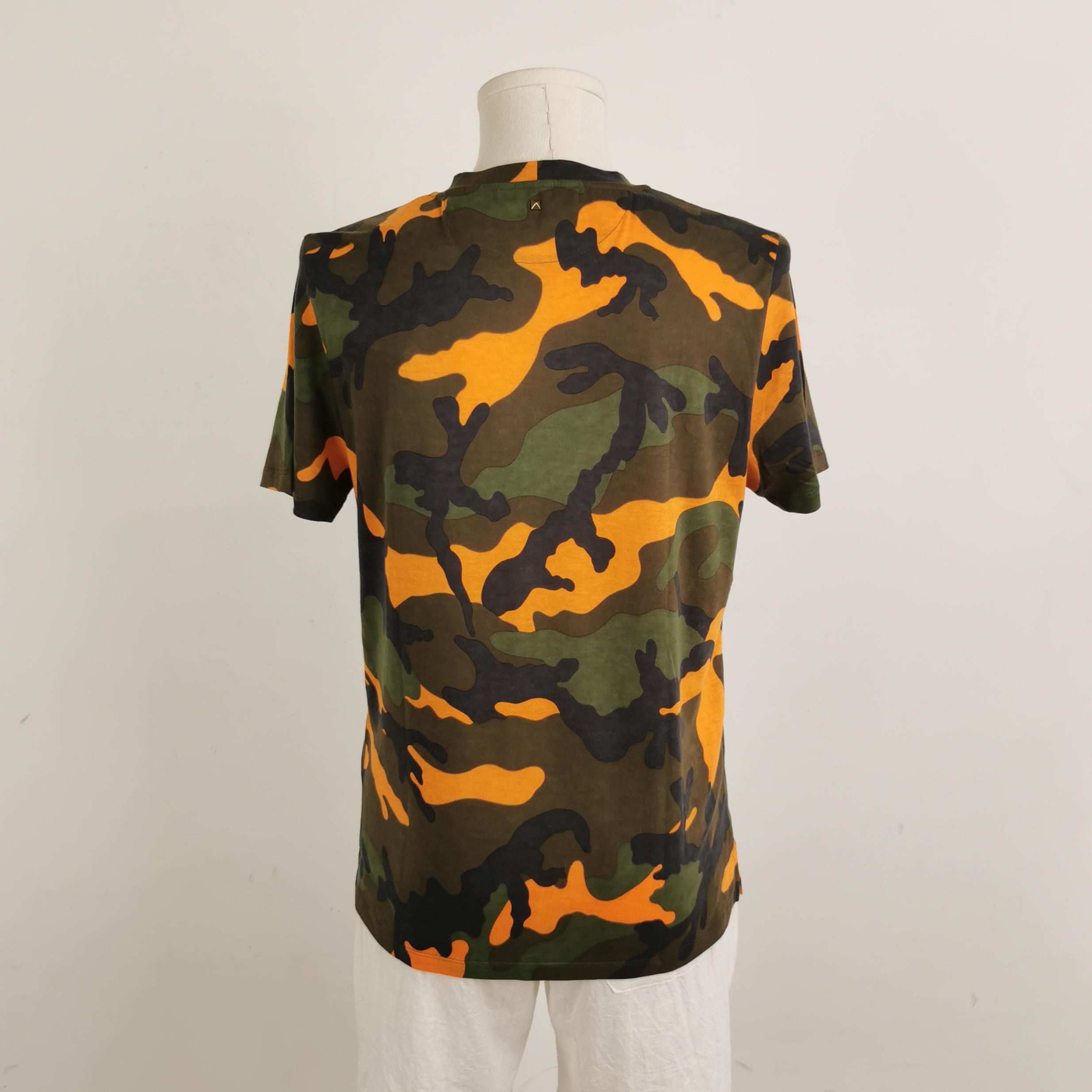 Valentino Valentino Camo Rockstud T-Shirt Size S Size US S / EU 44-46 / 1 - 4 Thumbnail