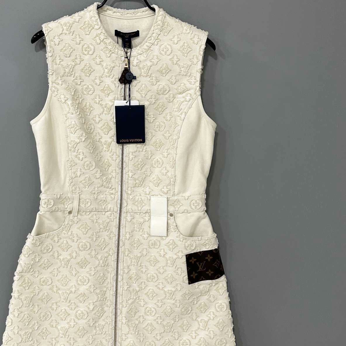Louis Vuitton Louis Vuitton Denim Dress XS Women Size XS / US 0-2 / IT 36-38 - 2 Thumbnail