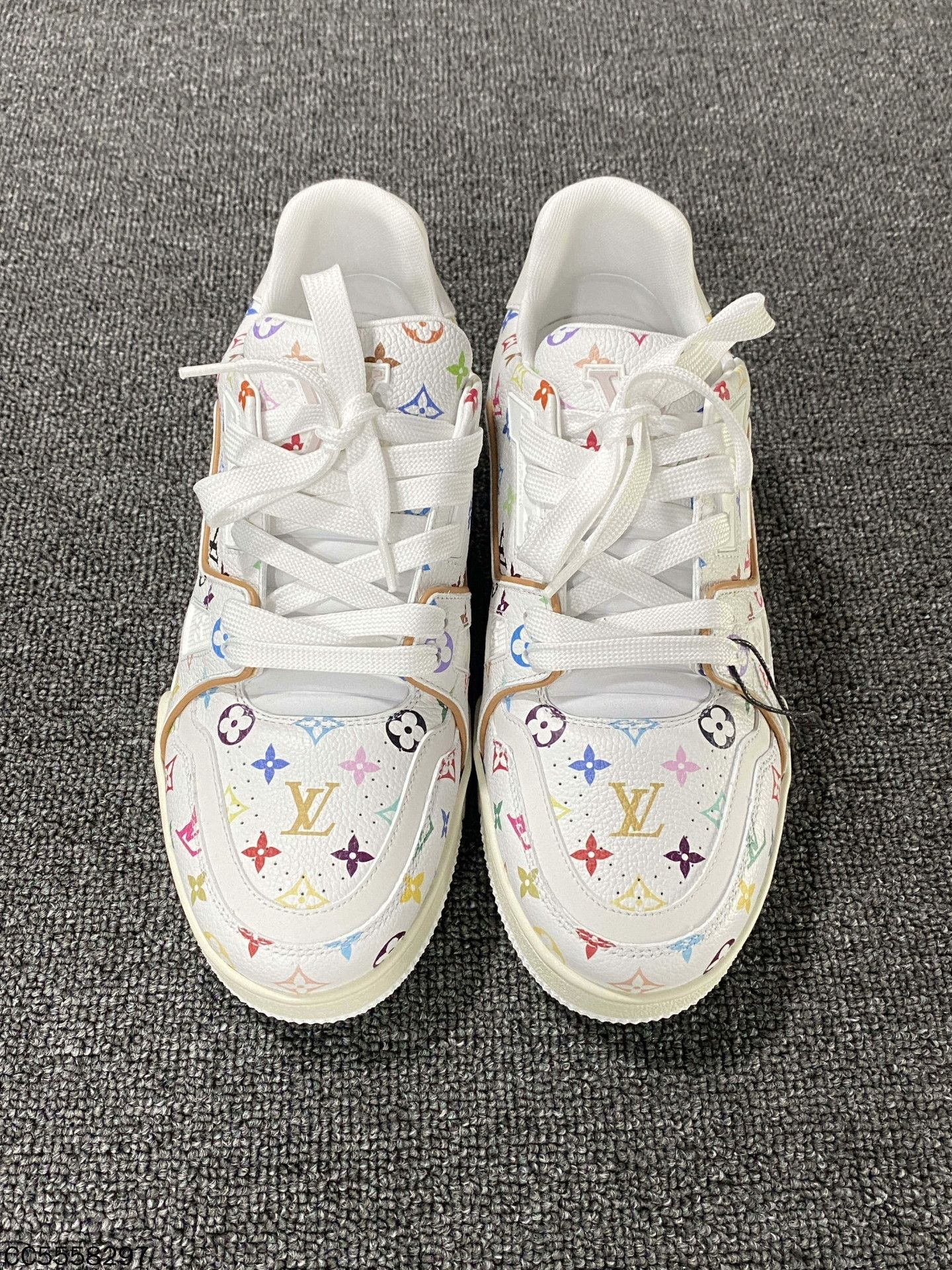 Louis Vuitton Louis Vuitton Training Multi Lowtop Sneakers 5.5 Men Size US 5.5 / EU 38 - 2 Thumbnail