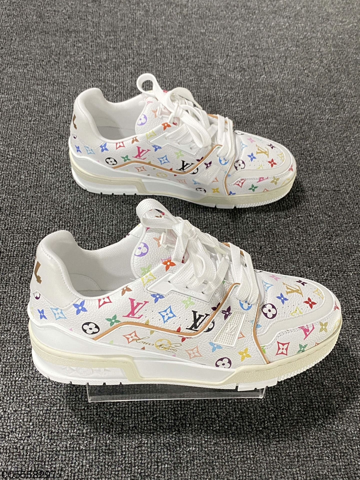 Louis Vuitton Louis Vuitton Training Multi Lowtop Sneakers 5.5 Men Size US 5.5 / EU 38 - 4 Thumbnail