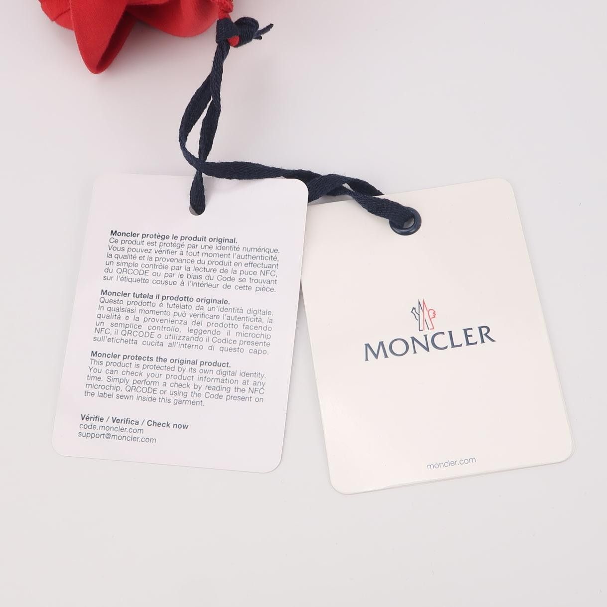 Moncler Moncler Logo Patch T-Shirt Size M Size US M / EU 48-50 / 2 - 5 Thumbnail