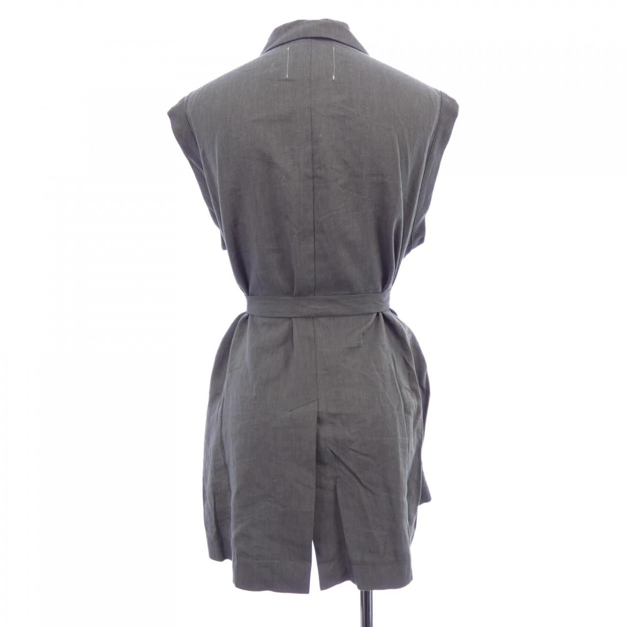 Other Other AK+1 Vest Textile Outerwear DUTY FREE for USA Size ONE SIZE - 2 Thumbnail