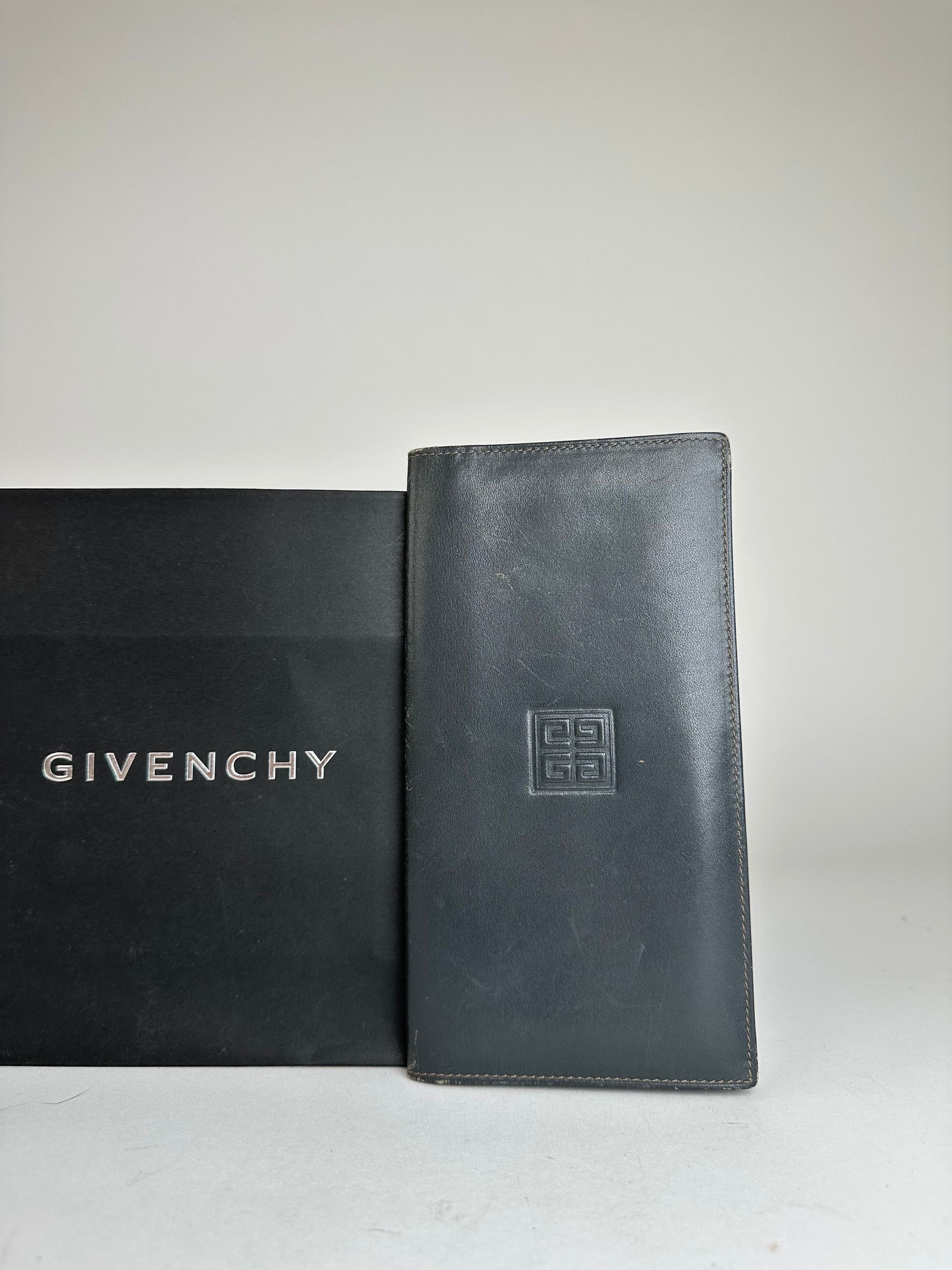 Givenchy Vintage 4G Leather Long Bifold Wallet Black Size ONE SIZE - 9 Thumbnail