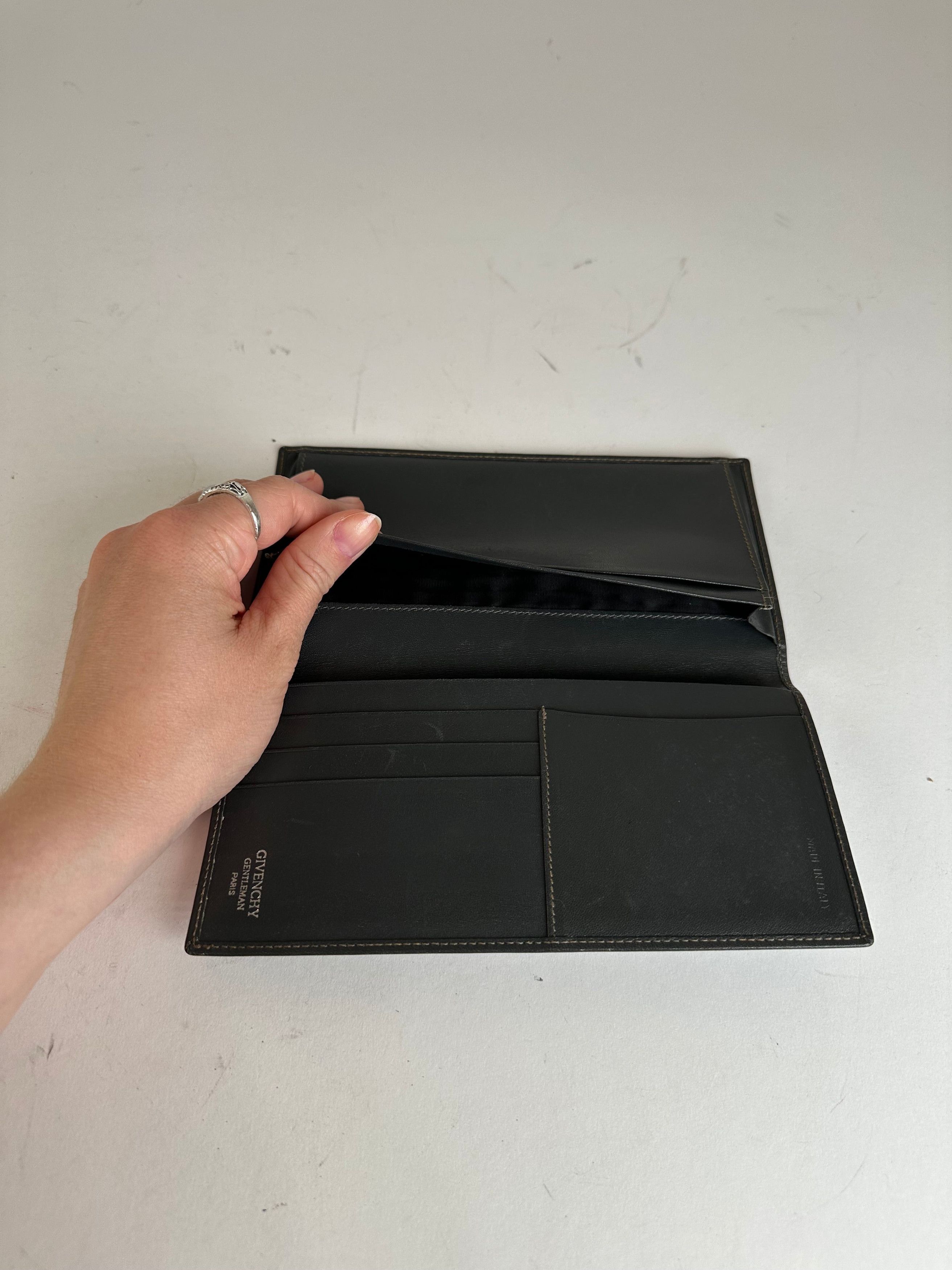 Givenchy Vintage 4G Leather Long Bifold Wallet Black Size ONE SIZE - 6 Thumbnail