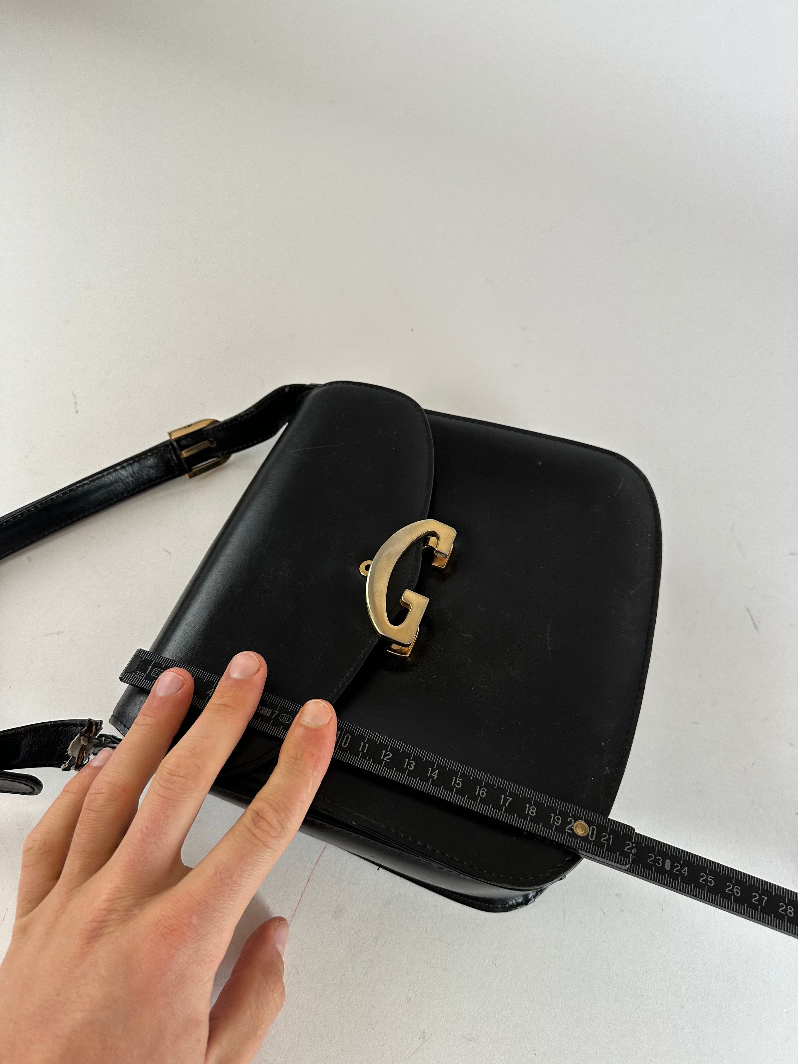 Gucci Vintage Leather G Clasp Flap Shoulder Bag Black Size ONE SIZE - 12 Thumbnail