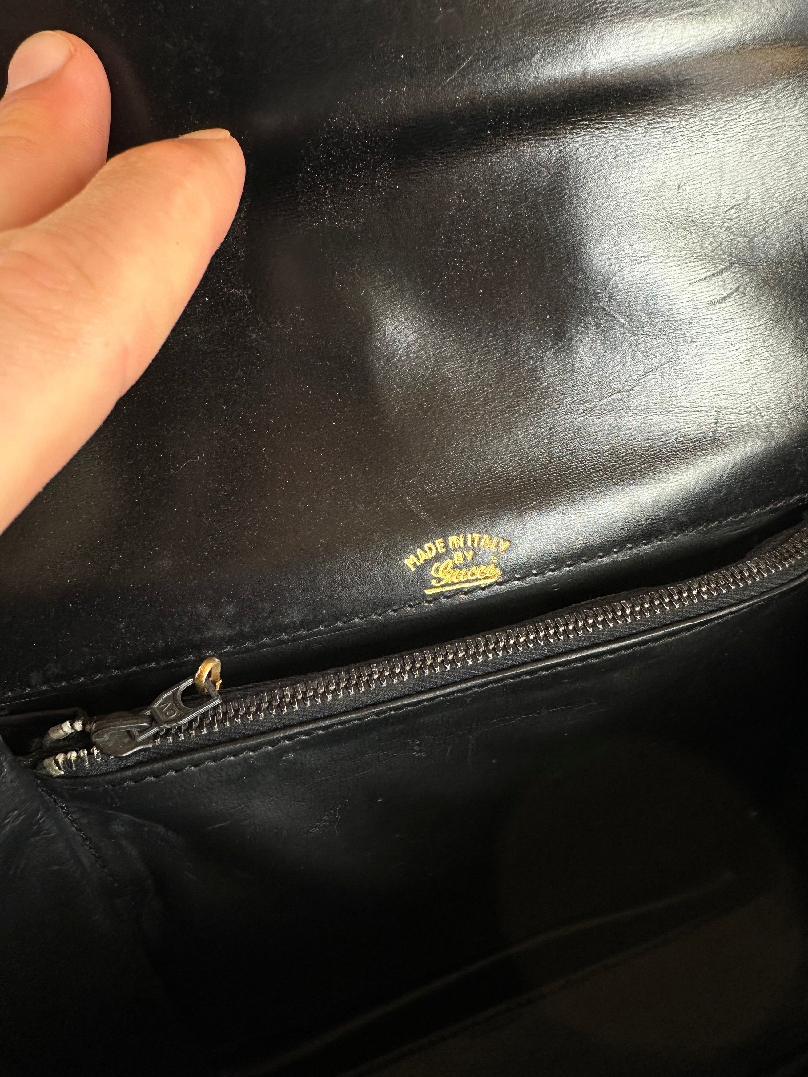 Gucci Vintage Leather G Clasp Flap Shoulder Bag Black Size ONE SIZE - 5 Thumbnail