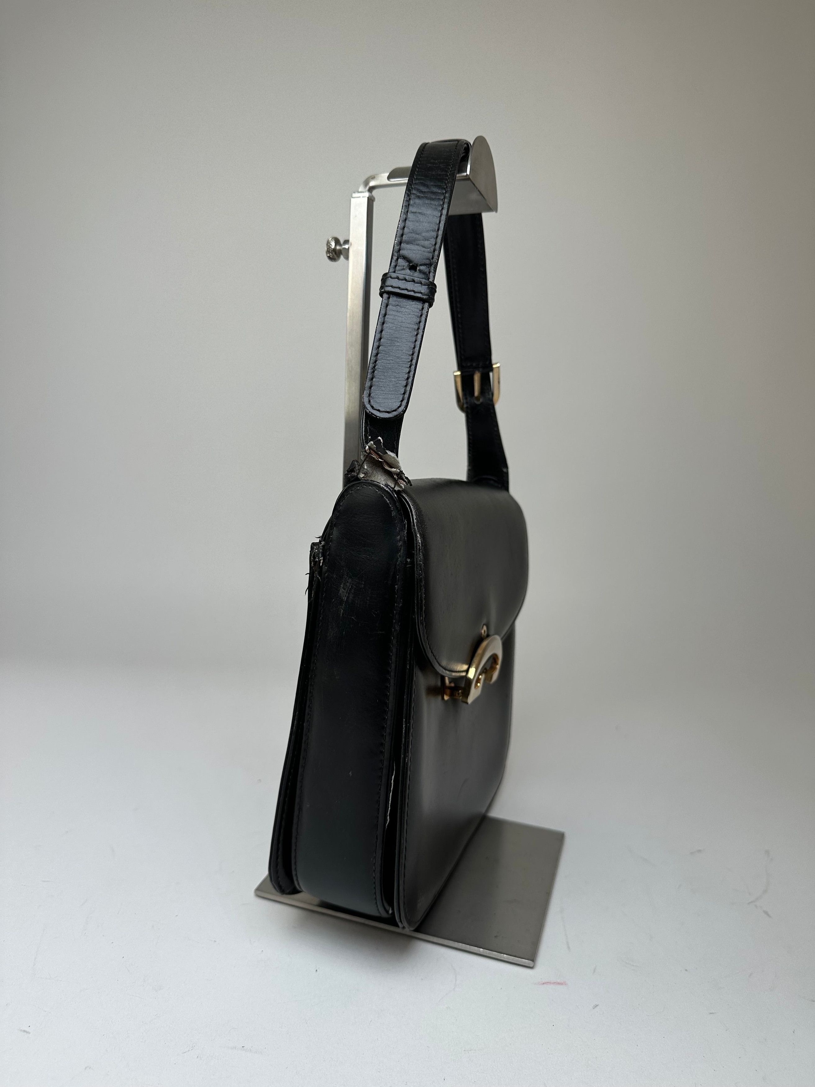 Gucci Vintage Leather G Clasp Flap Shoulder Bag Black Size ONE SIZE - 7 Thumbnail