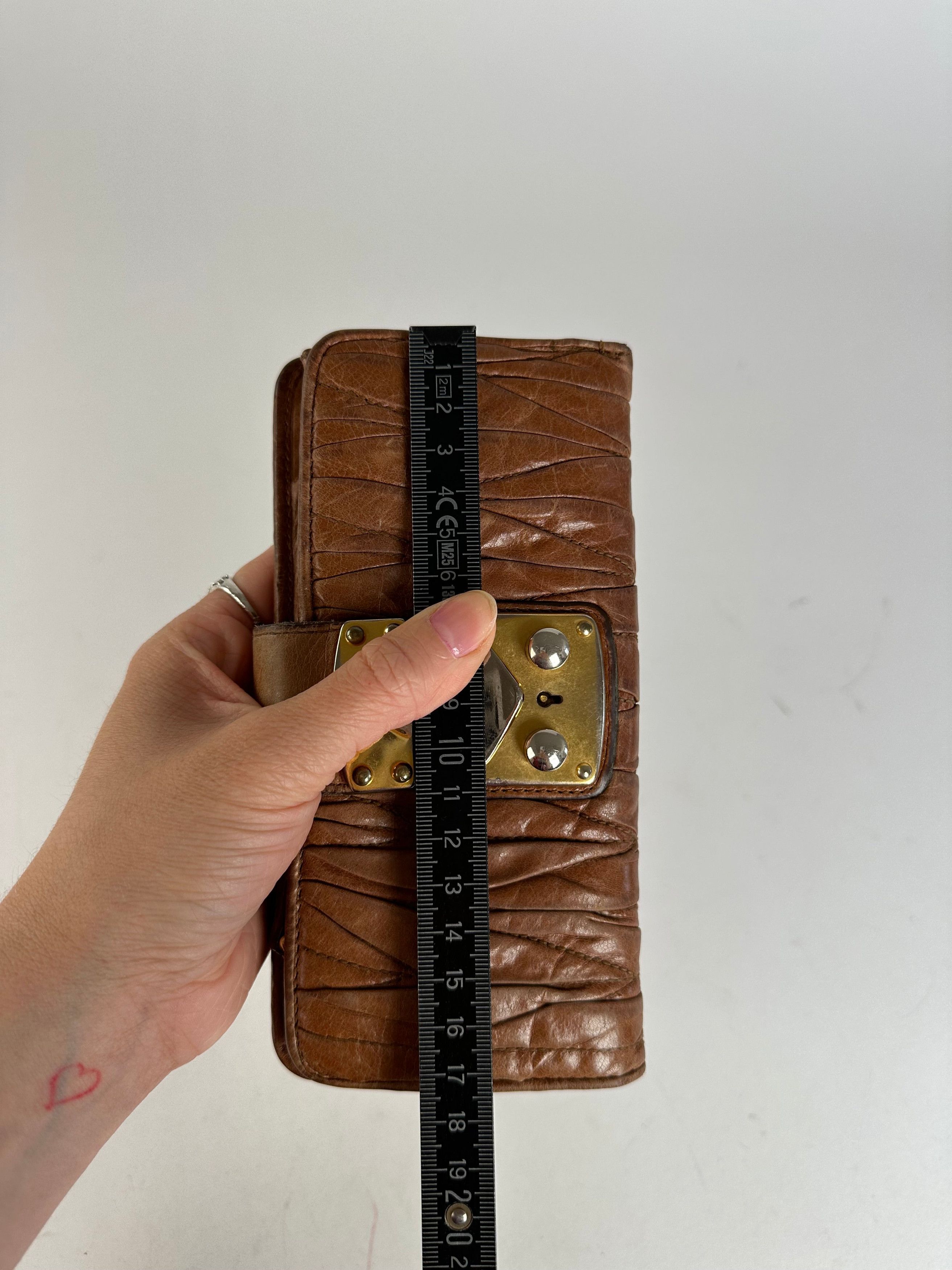 Miu Miu Vintage Matelasse Leather Long Wallet Cognac Brown Size ONE SIZE - 11 Thumbnail