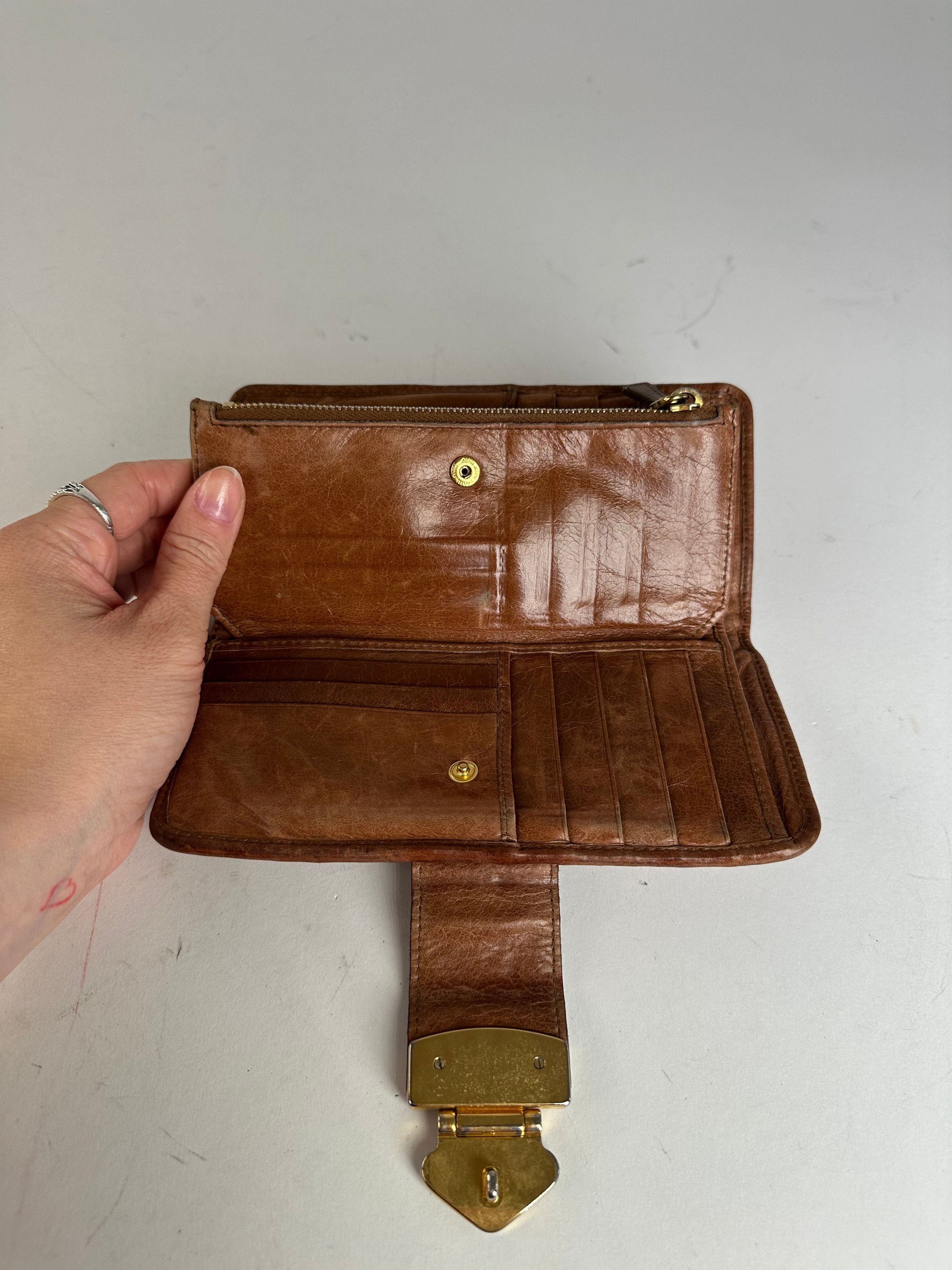 Miu Miu Vintage Matelasse Leather Long Wallet Cognac Brown Size ONE SIZE - 4 Thumbnail