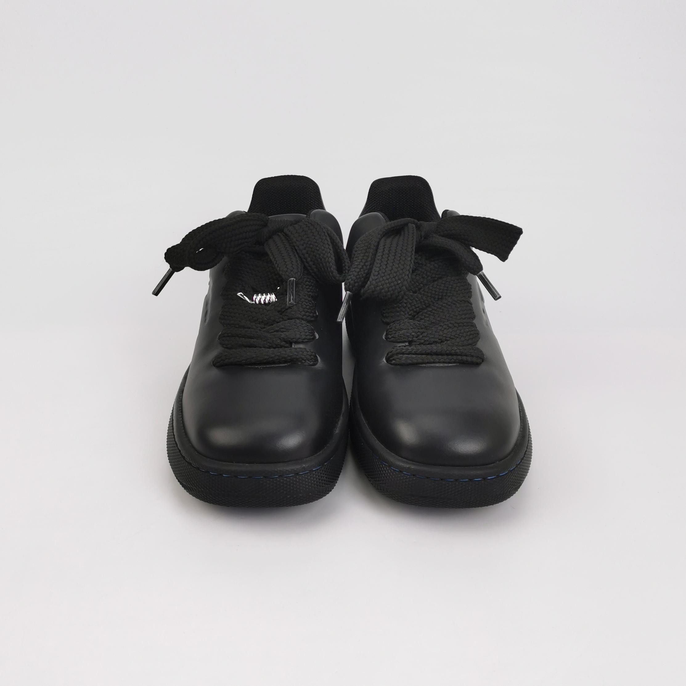 Burberry Burberry Embossed Logo Leather Low-Top Sneakers 40 Size US 7 / EU 40 - 3 Thumbnail