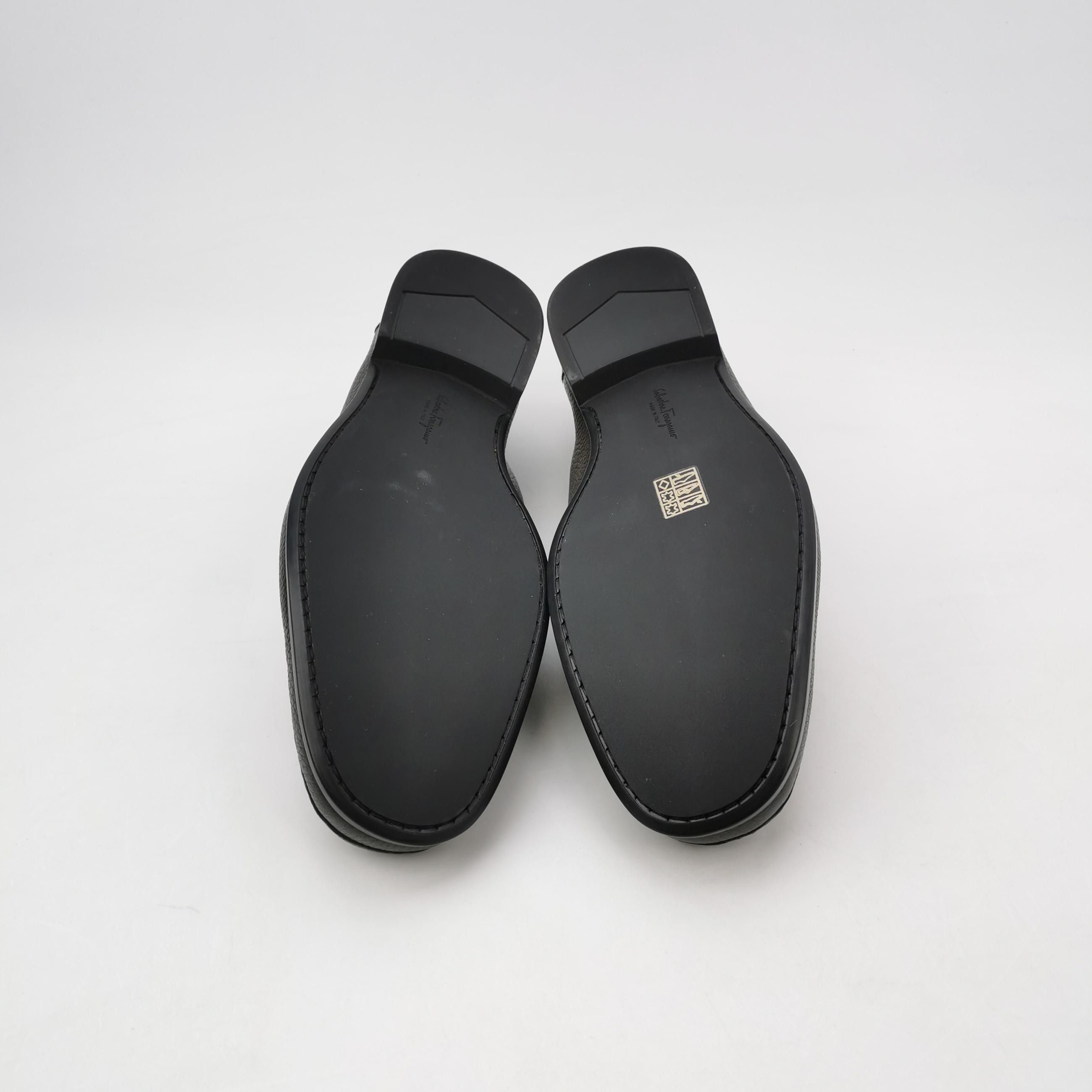 Salvatore Ferragamo Salvatore Ferragamo Grandioso Gancini Loafers 10 Size US 10 / EU 43 - 5 Thumbnail