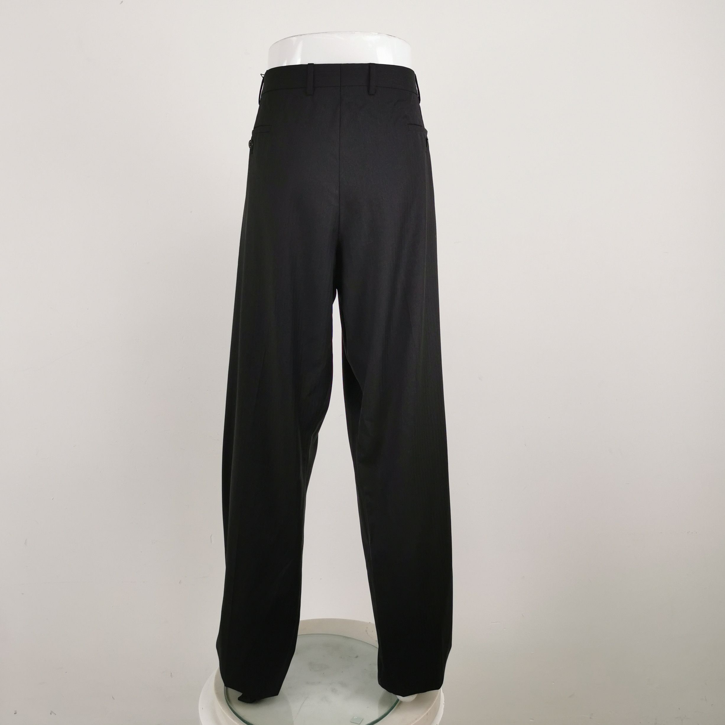 Giorgio Armani Giorgio Armani Wool Solid Trousers Size 64 Size US 44 / EU 60 - 3 Thumbnail