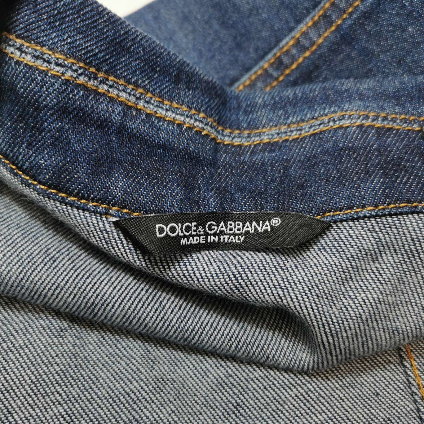 Dolce & Gabbana Dolce & Gabbana Bee Embroidered Denim Jacket Size 44 Size US S / EU 44-46 / 1 - 6 Thumbnail