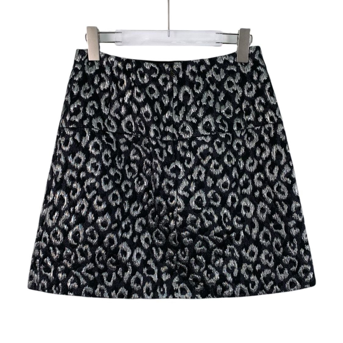 Dolce & Gabbana Dolce & Gabbana Leopard Jeweled Button Mini Skirt 40 Size 27" / US 4 / IT 40 - 3 Thumbnail