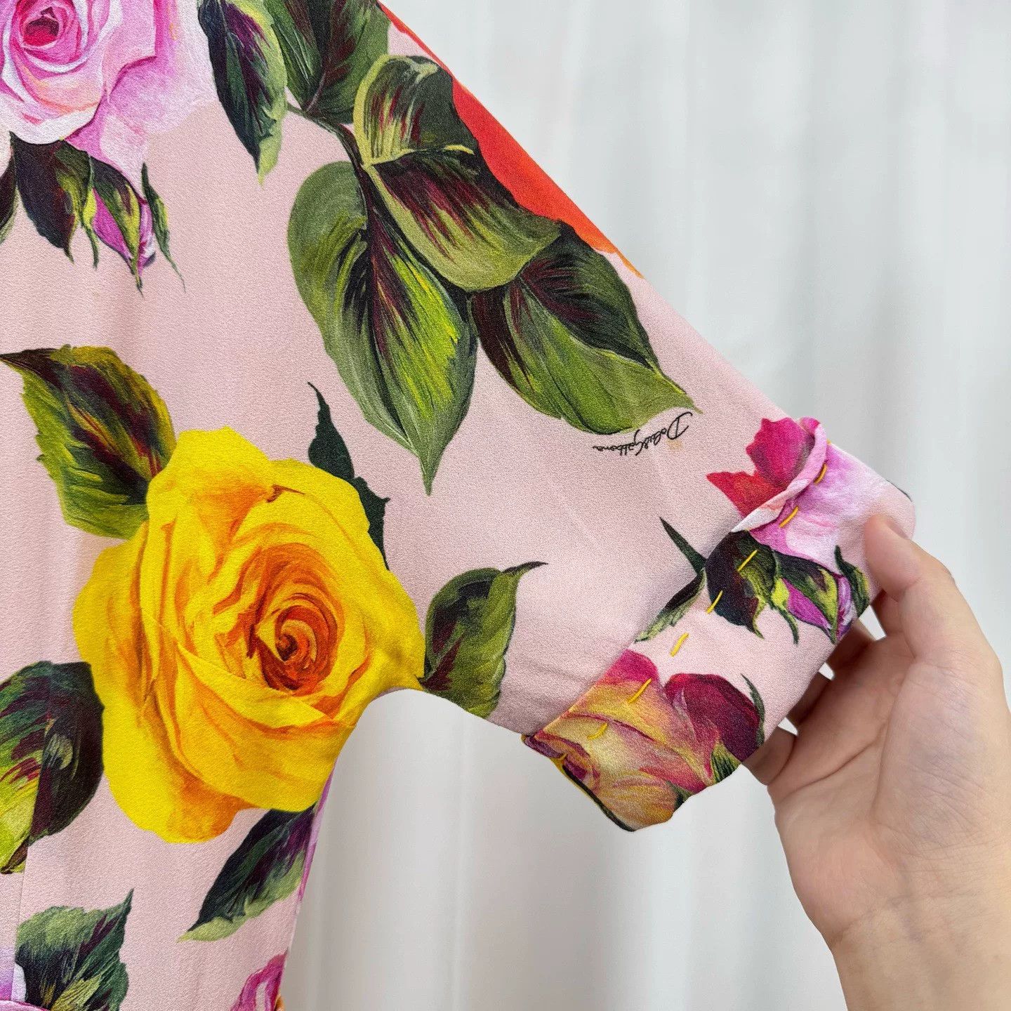 Dolce & Gabbana Dolce & Gabbana Rose Floral Print Midi Dress IT 40 Size S / US 4 / IT 40 - 5 Thumbnail