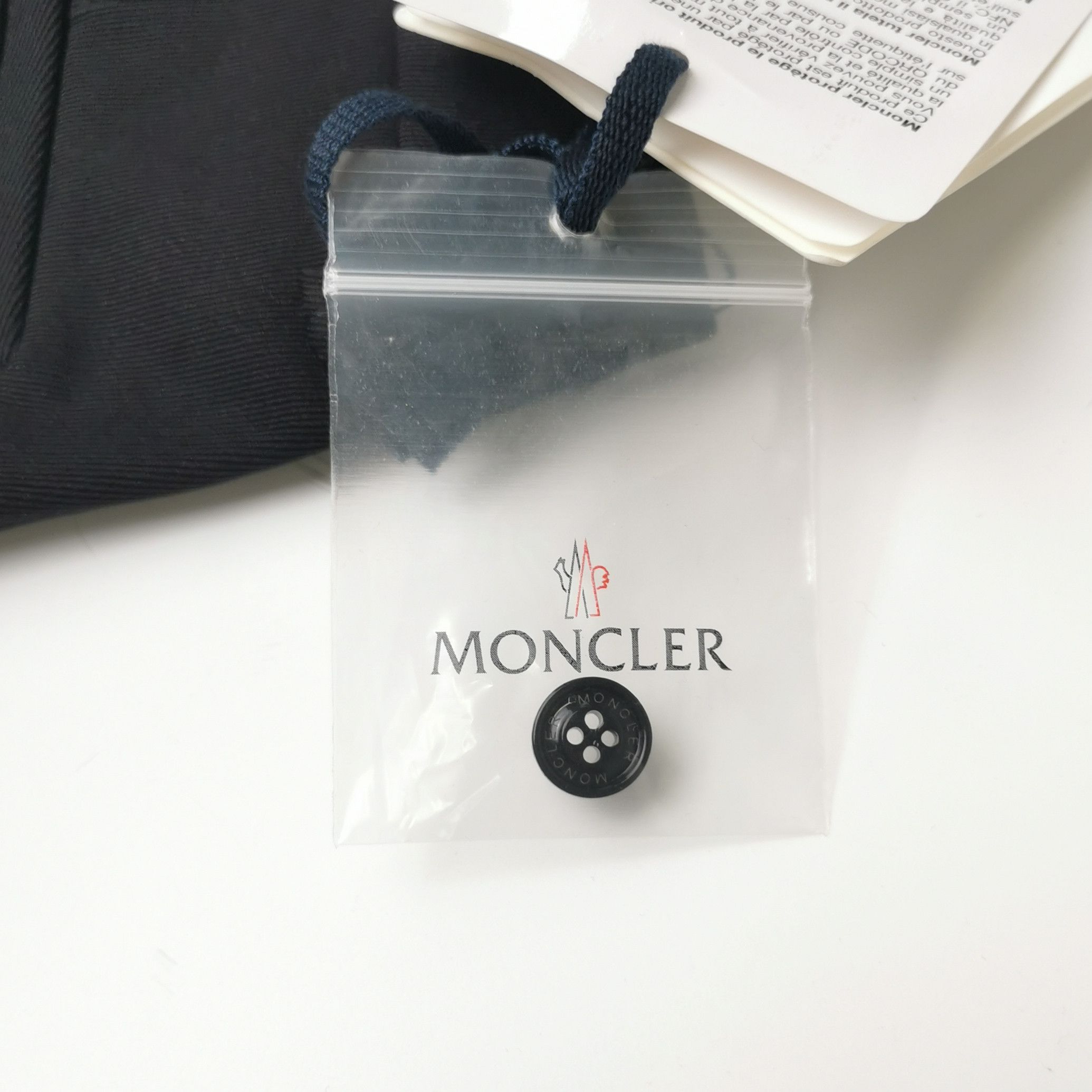 Moncler Moncler Black Straight Leg Pants Size 30 Size US 30 / EU 46 - 6 Thumbnail