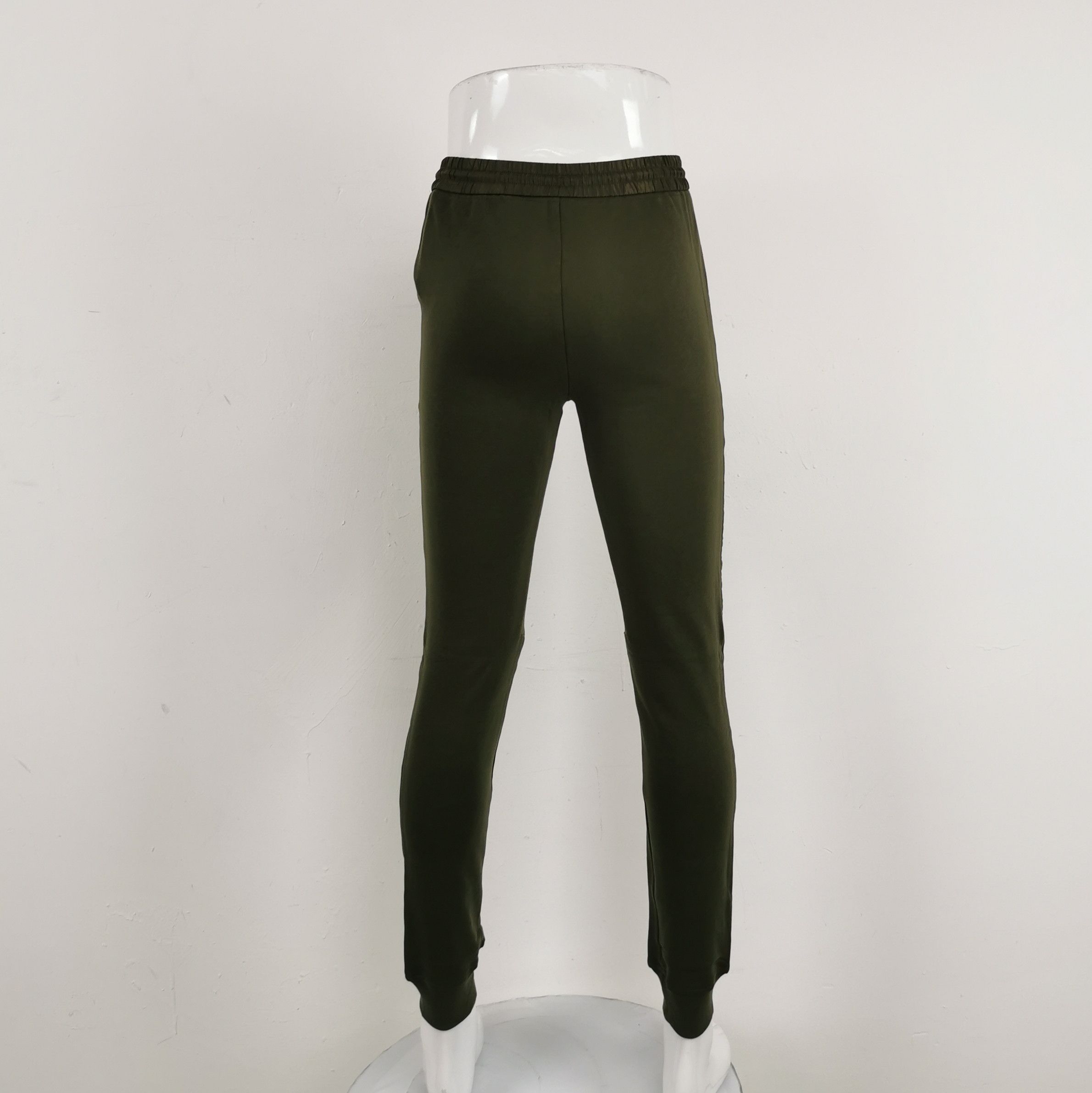 Burberry Burberry Quilted Monogram Jogger Pants 14Y Size US 28 / EU 44 - 3 Thumbnail