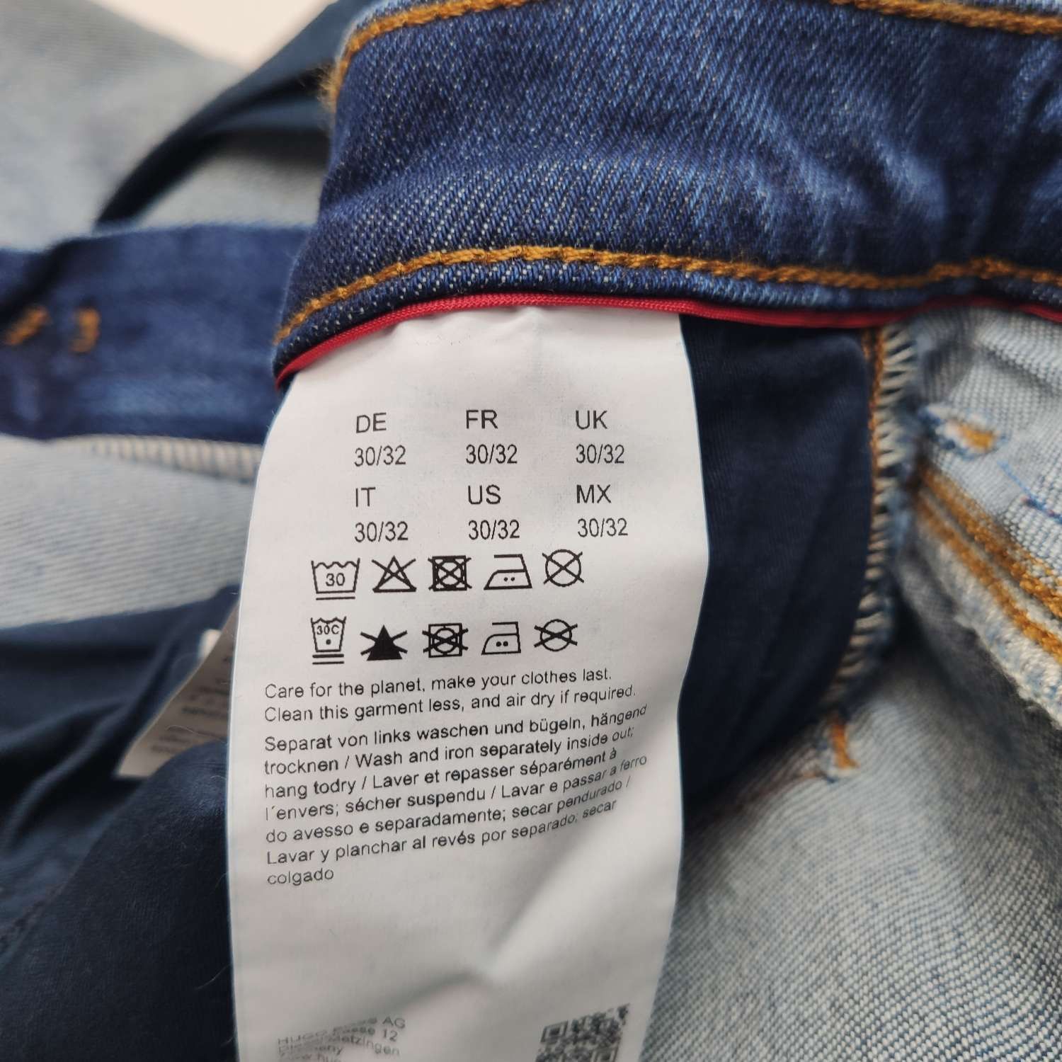 Hugo Boss Hugo Boss Distressed Extra Slim Denim Jeans W30 L32 Size US 30 / EU 46 - 8 Thumbnail