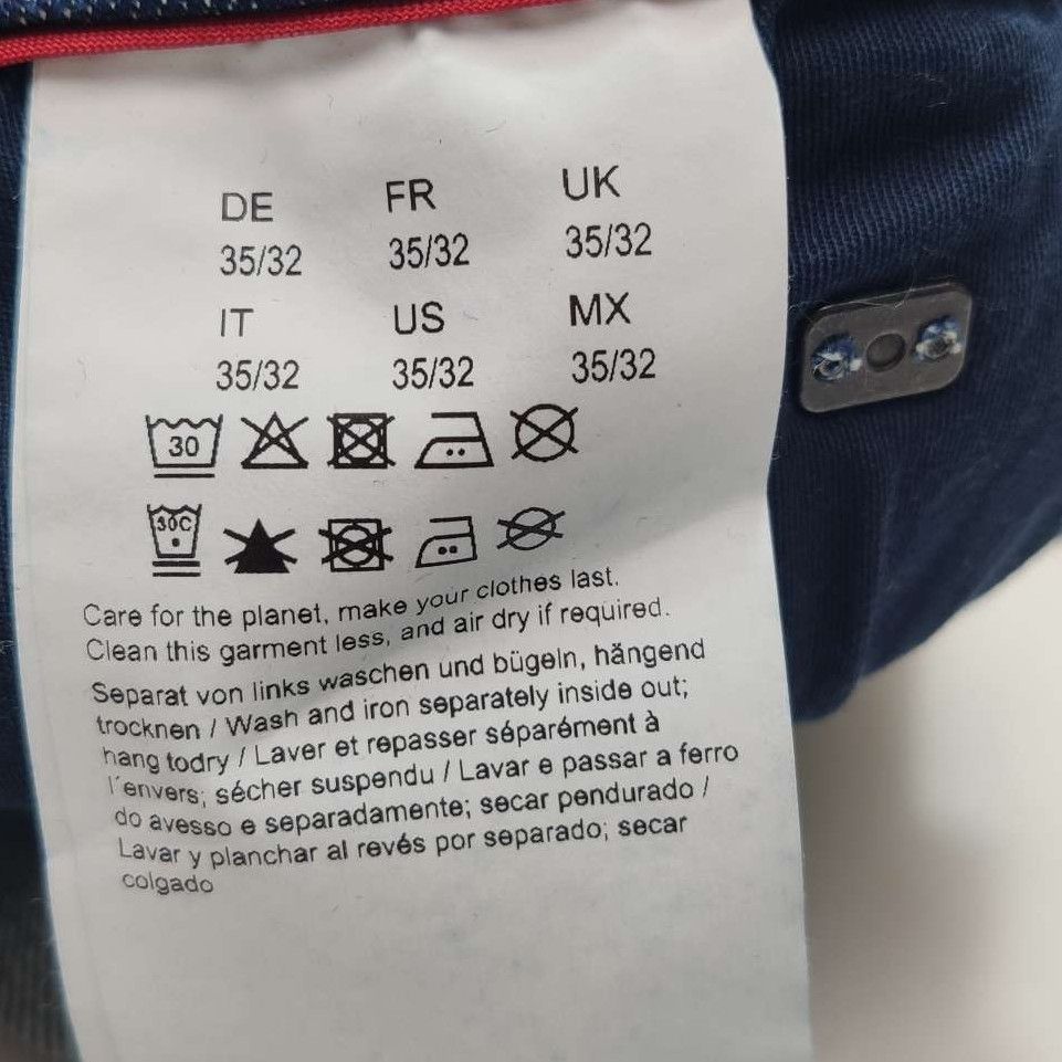 Hugo Boss HUGO 734 Distressed Denim Jeans Size 35 Size US 35 - 8 Thumbnail