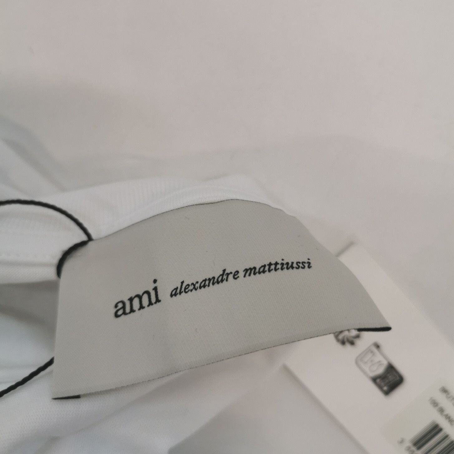 AMI AMI Heart Logo Short Sleeve T-Shirt Size L Size US L / EU 52-54 / 3 - 7 Thumbnail