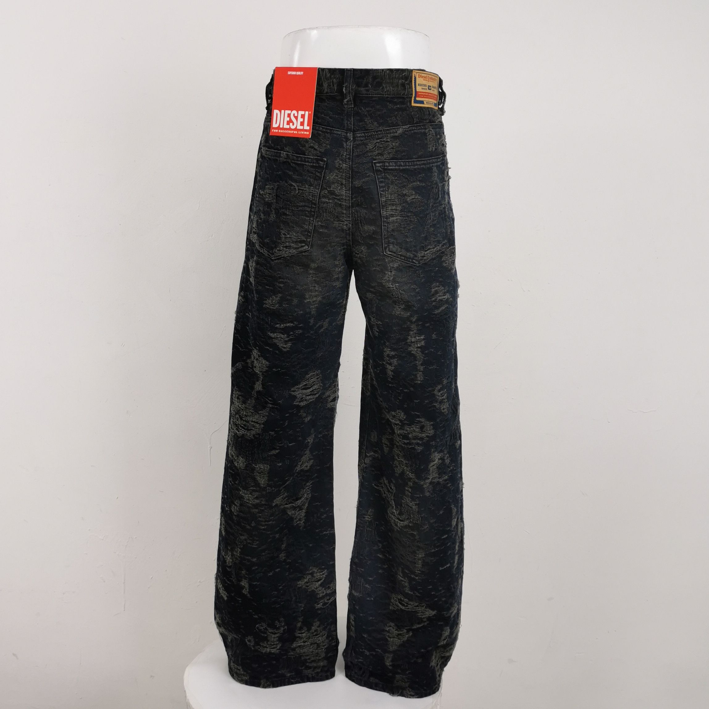 Diesel Diesel Distressed Denim Jeans 26 Size US 26 / EU 42 - 3 Thumbnail