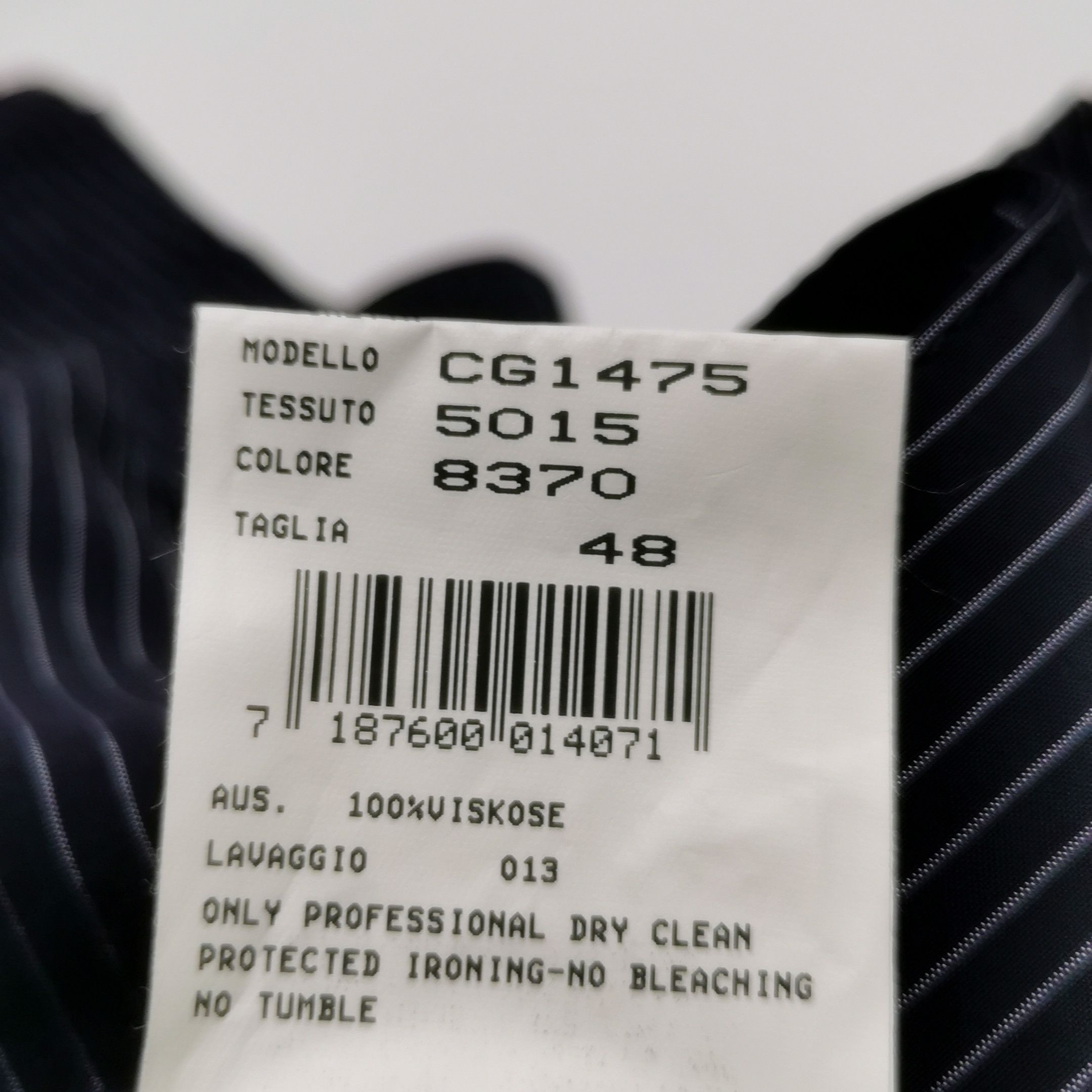 Giorgio Armani Giorgio Armani Pinstripe Viscose Blazer 38R Size 38R - 7 Thumbnail