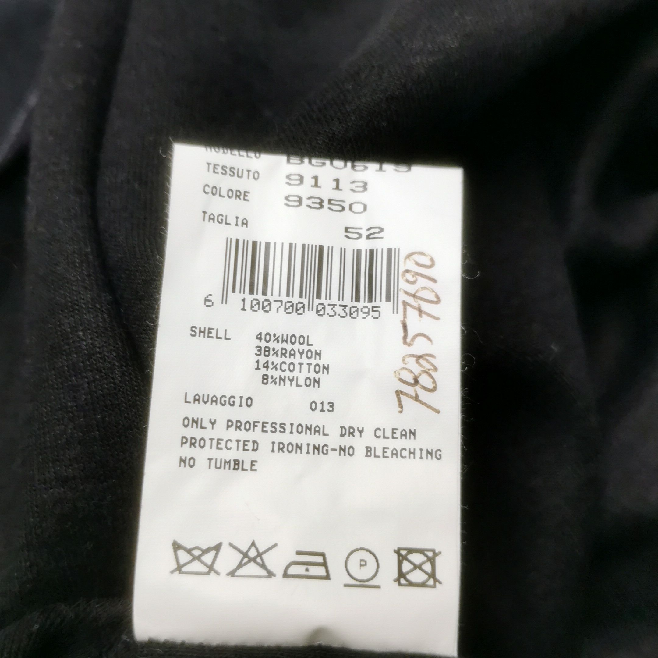 Giorgio Armani Giorgio Armani Pinstripe Double Breasted Blazer 42R Size 42R - 9 Thumbnail