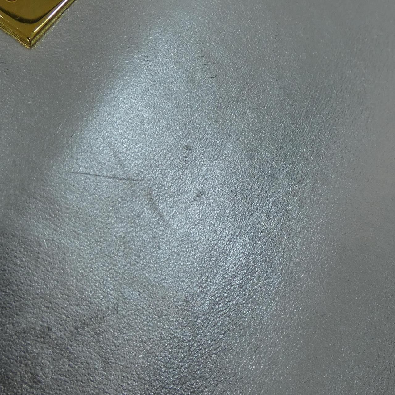 Chanel Chanel Chanel Metallic Lamb Shoulder Bag Leather Handbag DUTY FREE for USA Size ONE SIZE - 10 Thumbnail