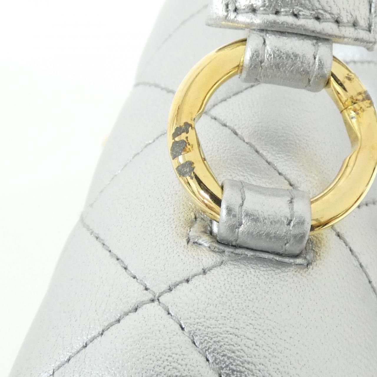 Chanel Chanel Chanel Metallic Lamb Shoulder Bag Leather Handbag DUTY FREE for USA Size ONE SIZE - 6 Thumbnail