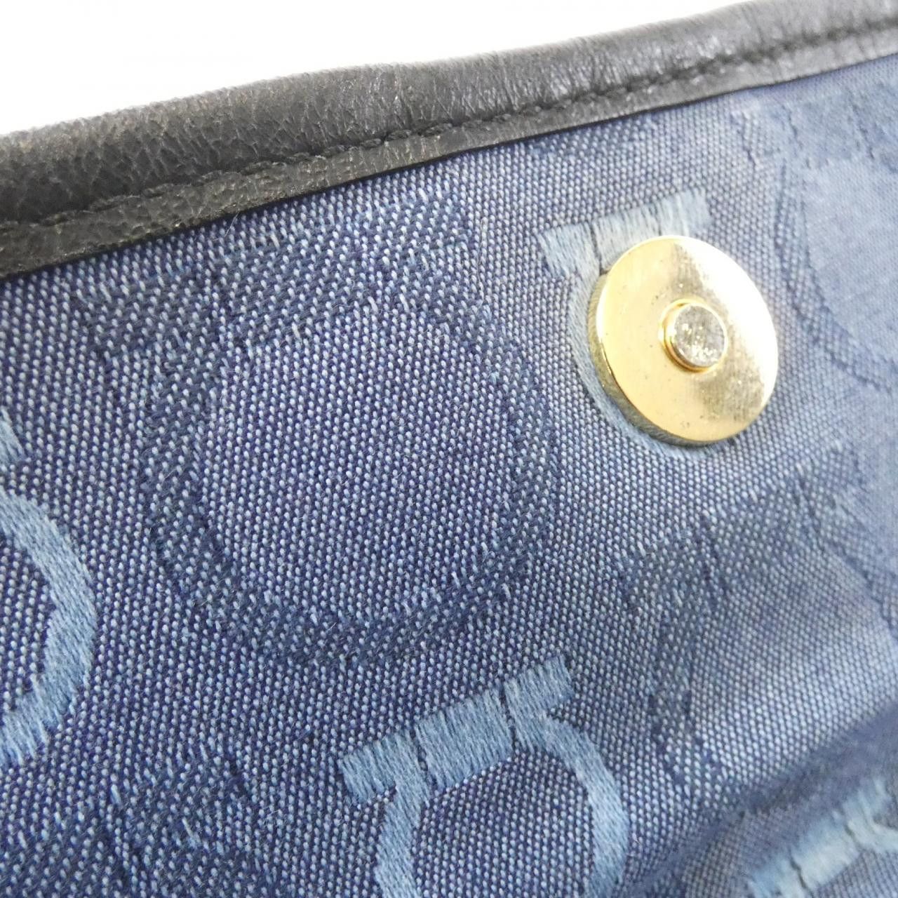 Salvatore Ferragamo Salvatore Ferragamo Salvatore Ferragamo Denim Calf Shoulder Bag Textile Shoulder Bag 21 5900 DUTY FREE for USA Size ONE SIZE - 8 Thumbnail