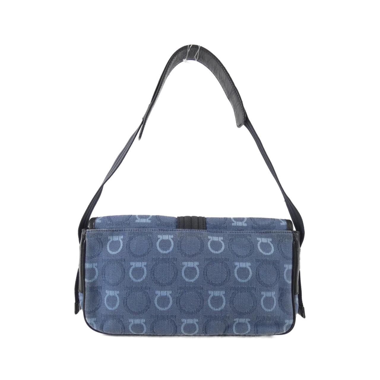 Salvatore Ferragamo Salvatore Ferragamo Salvatore Ferragamo Denim Calf Shoulder Bag Textile Shoulder Bag 21 5900 DUTY FREE for USA Size ONE SIZE - 2 Thumbnail