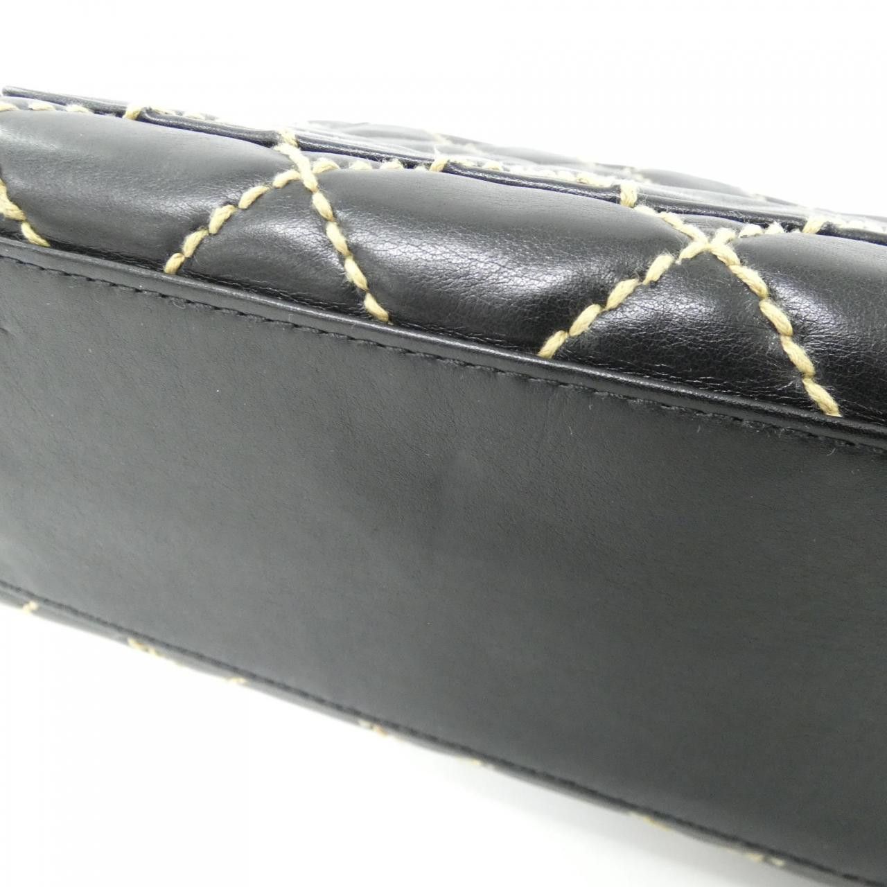 Chanel Chanel Chanel Wild Stitch Calf Shoulder Bag Leather Shoulder Bag DUTY FREE for USA Size ONE SIZE - 3 Thumbnail