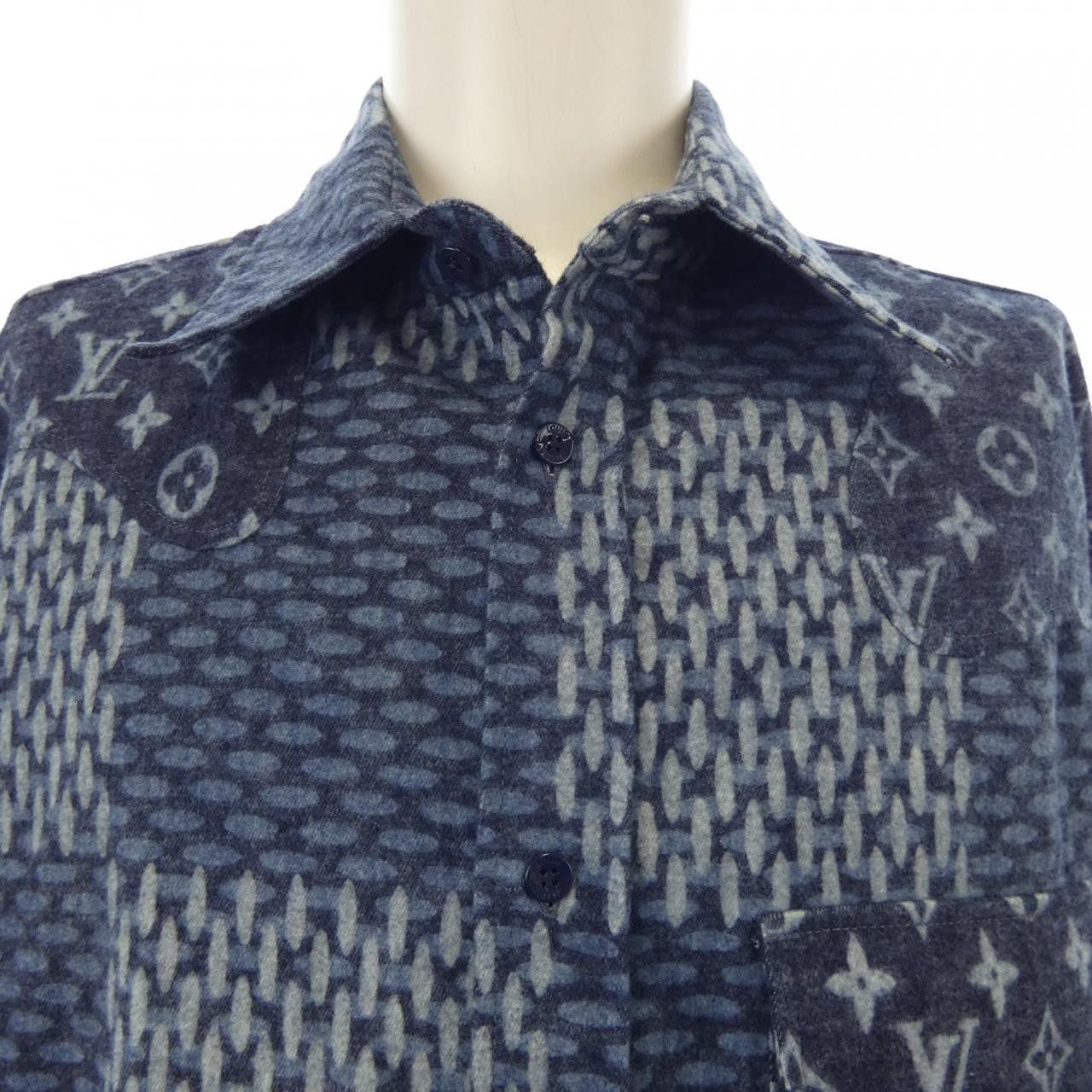 Louis Vuitton Louis Vuitton Louis Vuitton Monogram Wave Giant Damier NIGO Shirt Textile Dress Shirt HJS02WVJI DUTY FREE for USA Size ONE SIZE - 5 Thumbnail