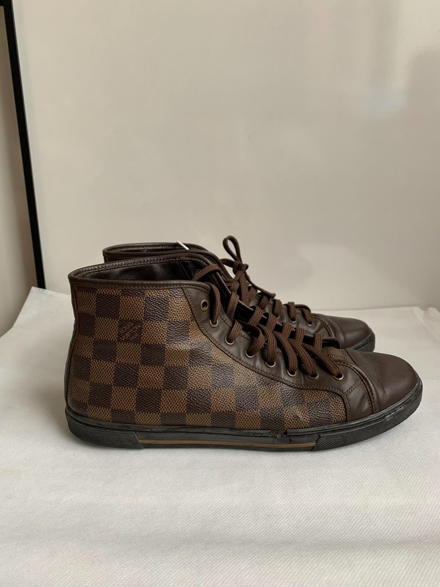 Louis Vuitton Louis Vuitton Damier Ebene Hi-Top Sneakers US 7 Size US 7 / EU 40 - 3 Thumbnail
