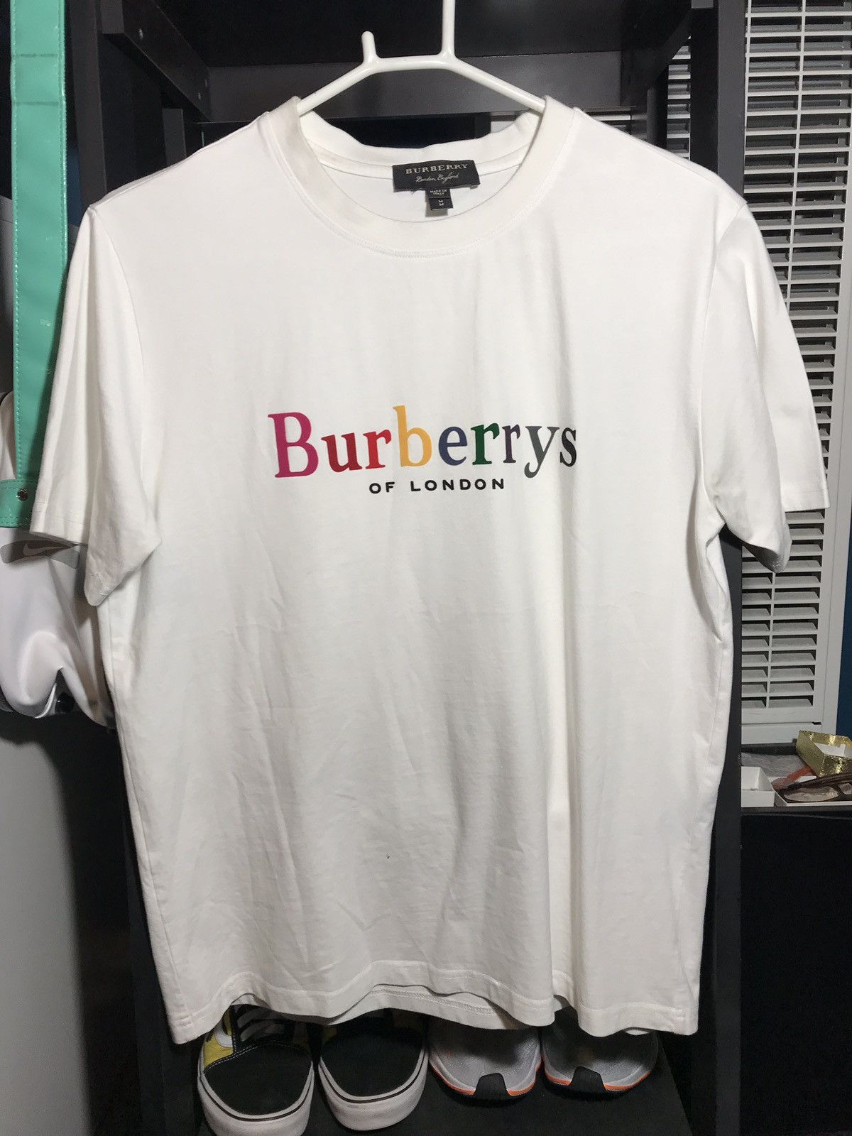 Burberry t shirt clearance rainbow