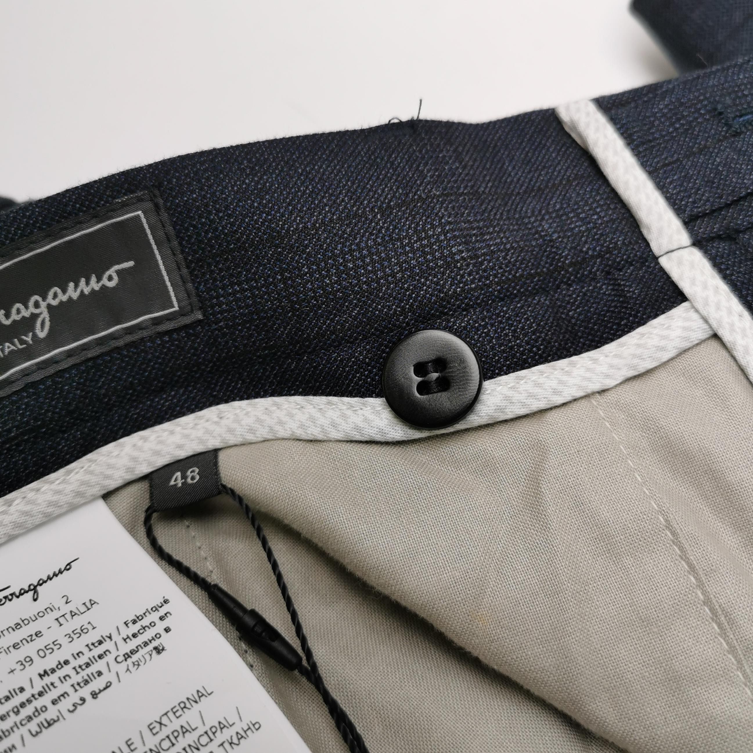 Salvatore Ferragamo Salvatore Ferragamo Navy Wool Blend Trousers 48 Size US 32 / EU 48 - 5 Thumbnail