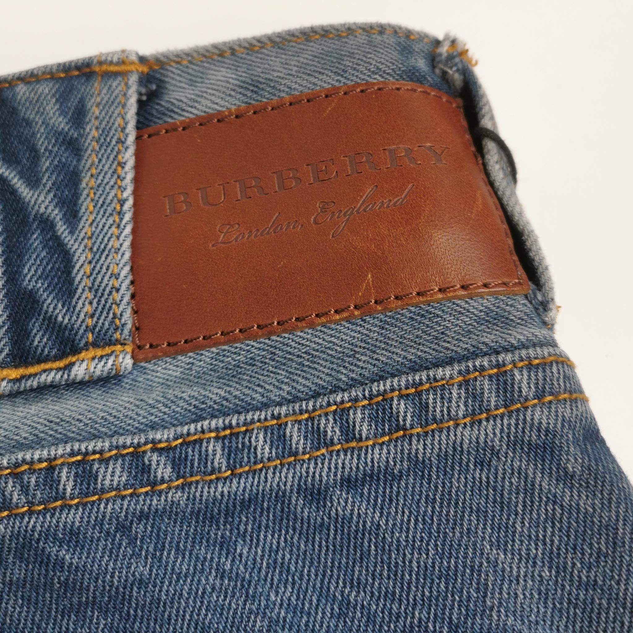 Burberry Burberry Two Tone Denim Jeans W28 Size US 28 / EU 44 - 4 Thumbnail