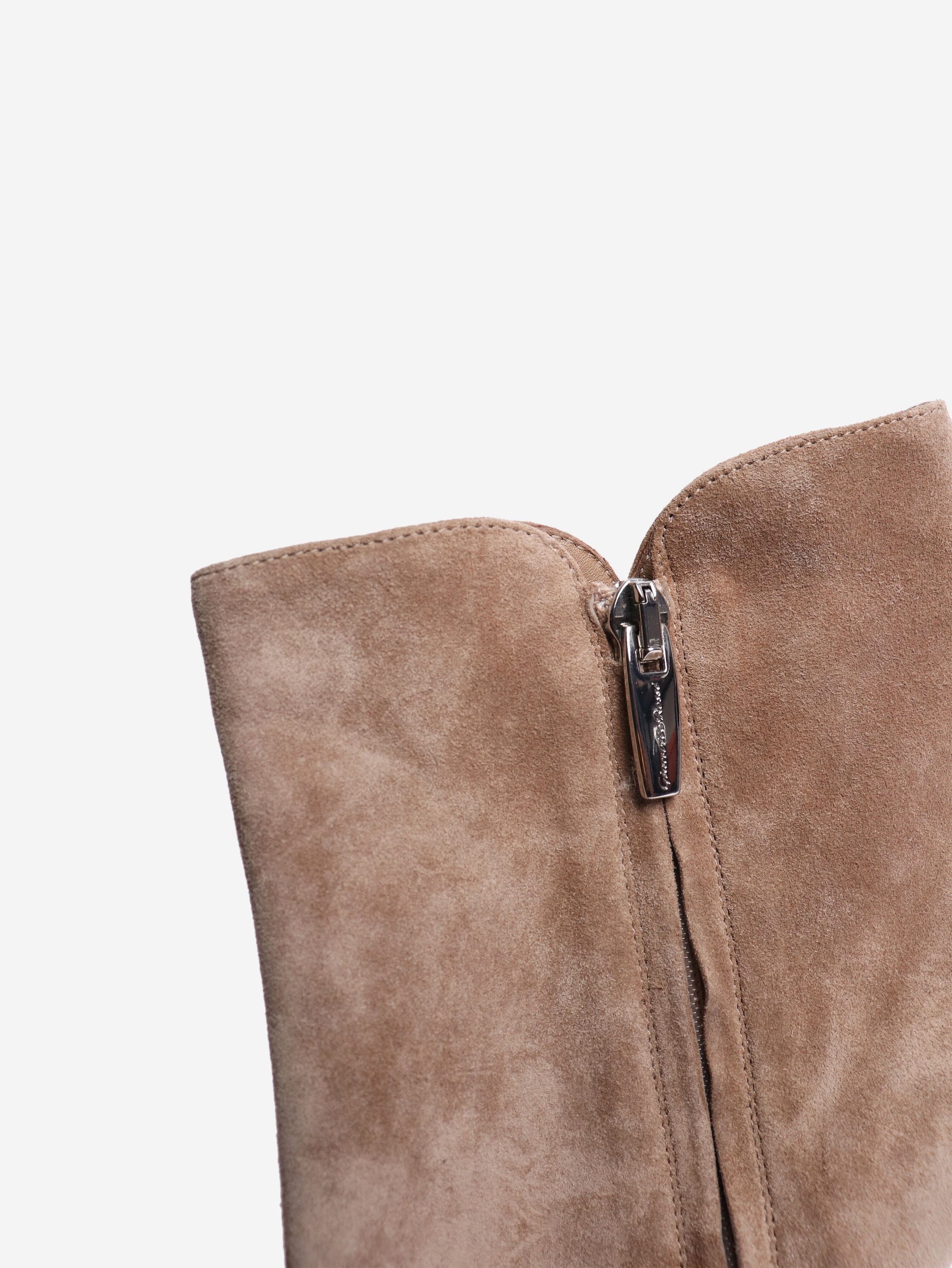 Gianvito Rossi Beige suede ankle boots - EU 39 Size US 8 / IT 38 - 4 Thumbnail
