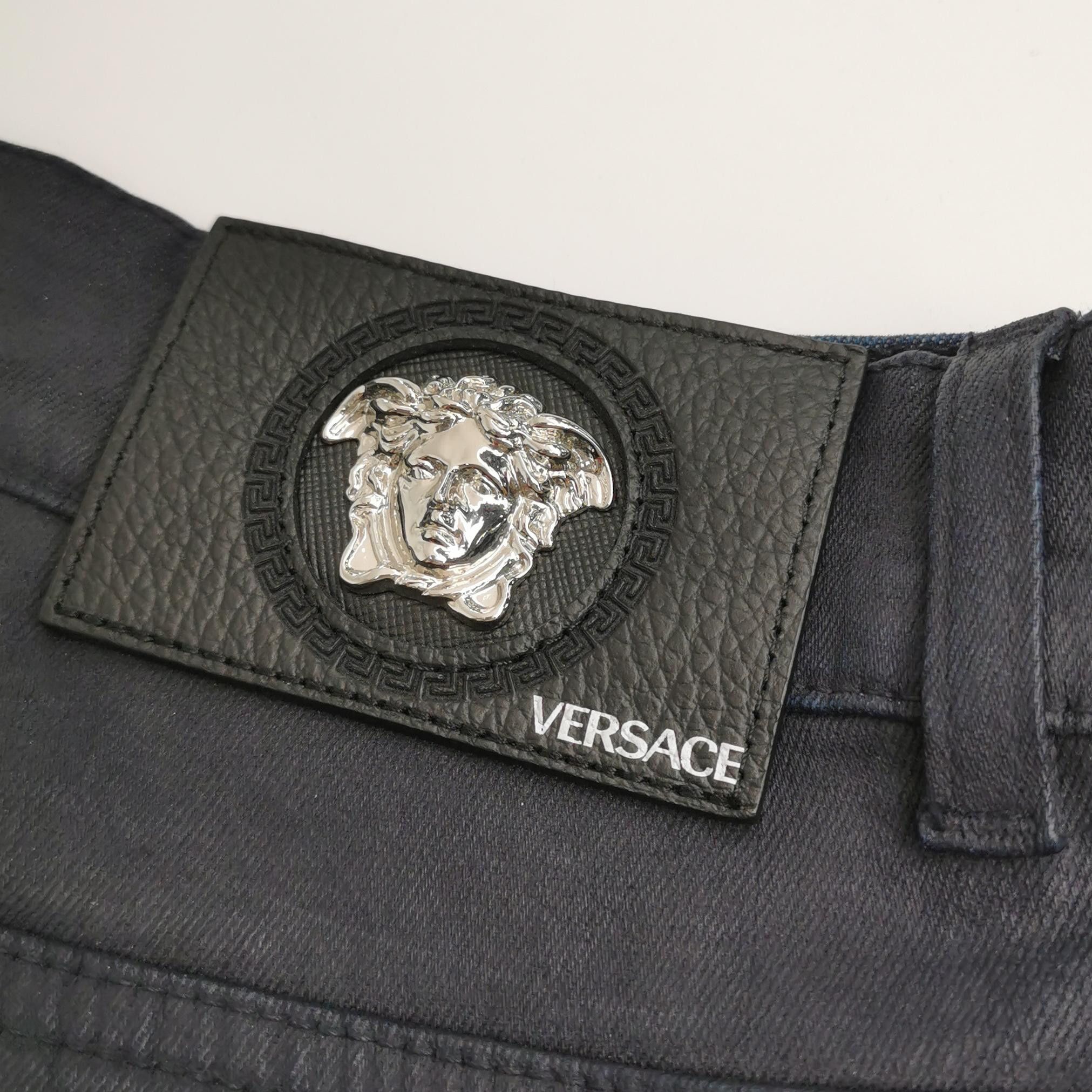 Versace Versace Dark Wash Medusa Patch Denim Jeans US 35 Size US 35 - 4 Thumbnail