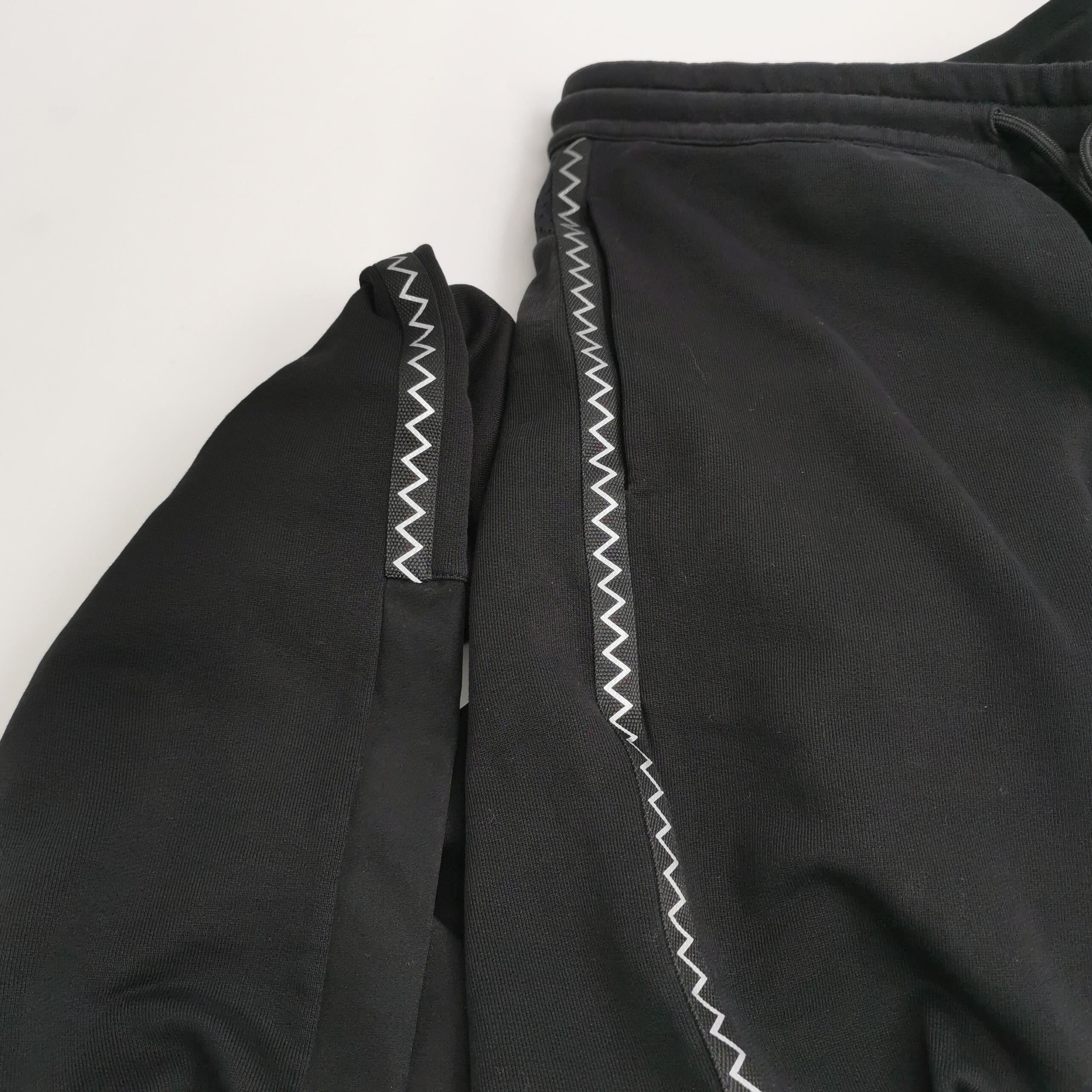 Moncler Moncler Zigzag Stripe Sweatpants Size M Size US 32 / EU 48 - 5 Thumbnail