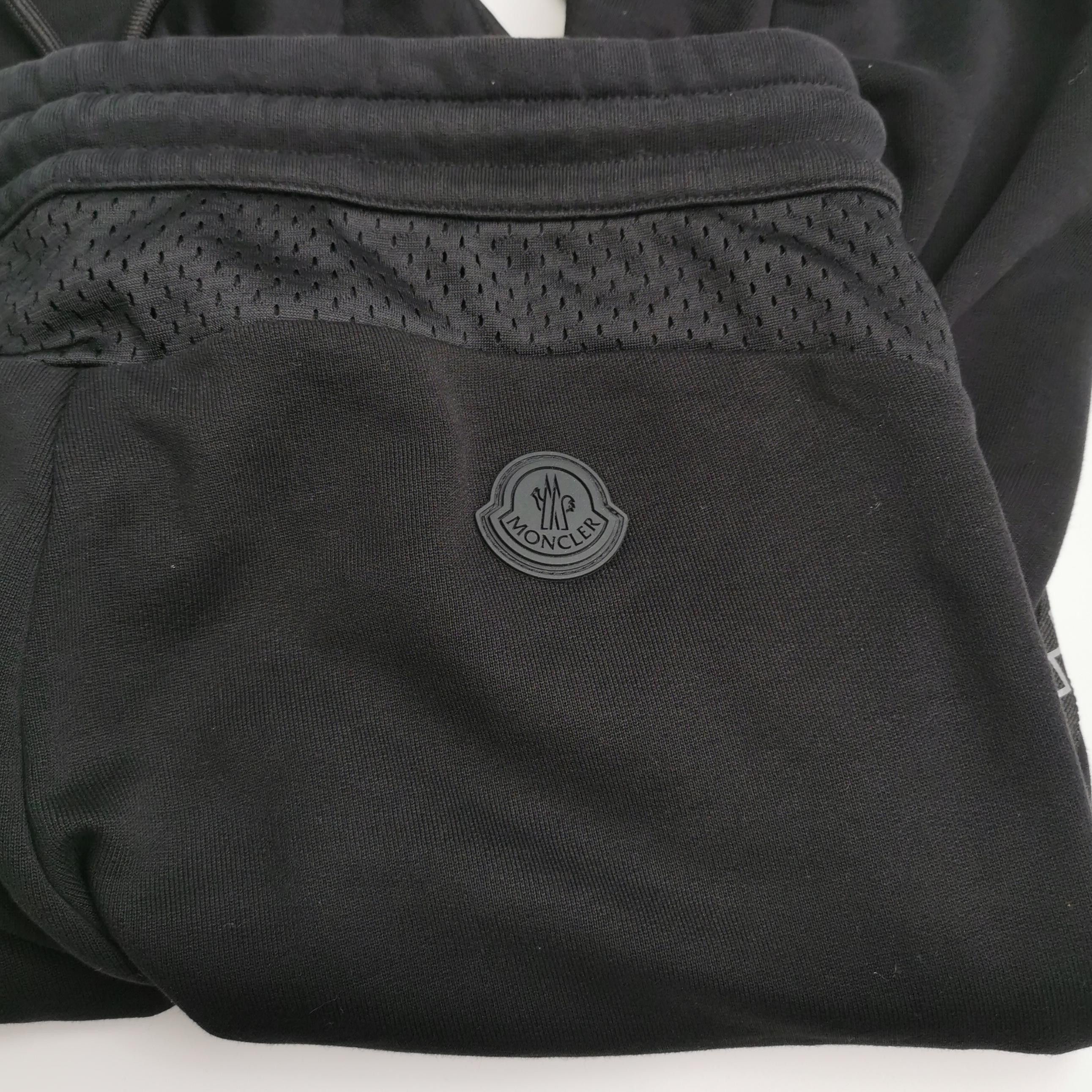 Moncler Moncler Zigzag Stripe Sweatpants Size M Size US 32 / EU 48 - 4 Thumbnail