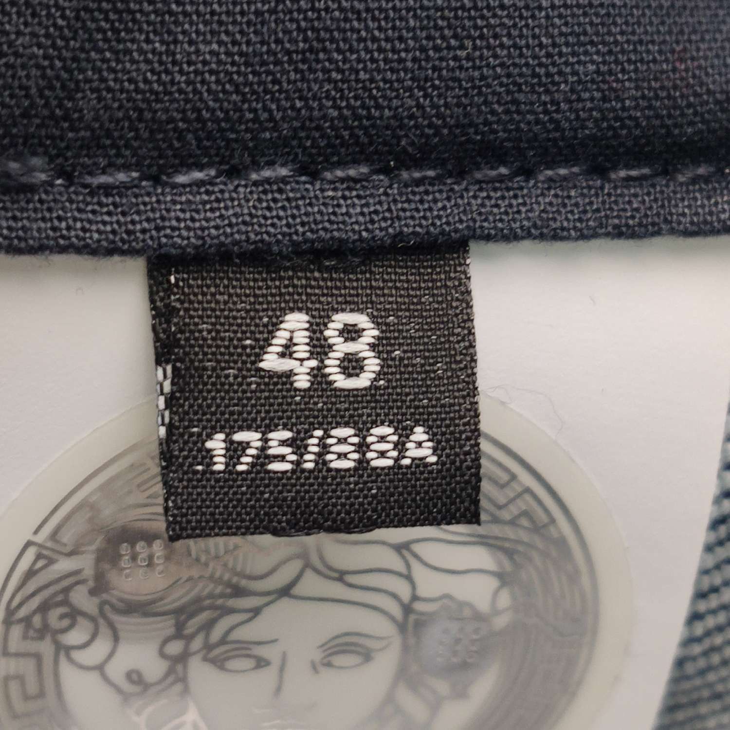 Versace Versace Medusa Button Denim Jacket EU 48 Size US M / EU 48-50 / 2 - 7 Thumbnail