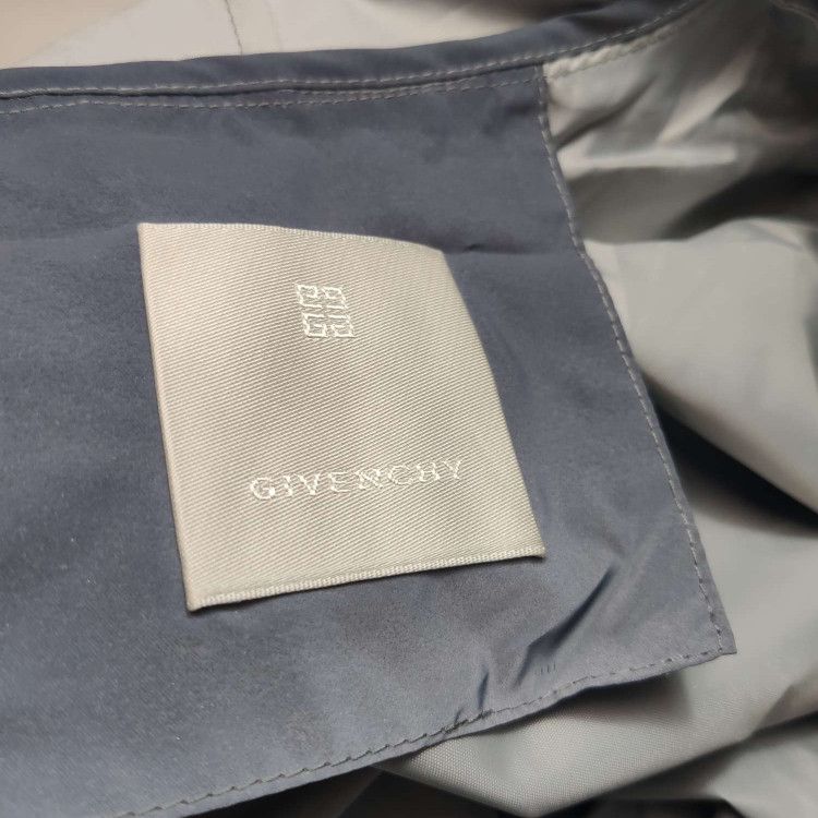 Givenchy Givenchy Logo Hooded Light Jacket Size 48 Size US M / EU 48-50 / 2 - 7 Thumbnail