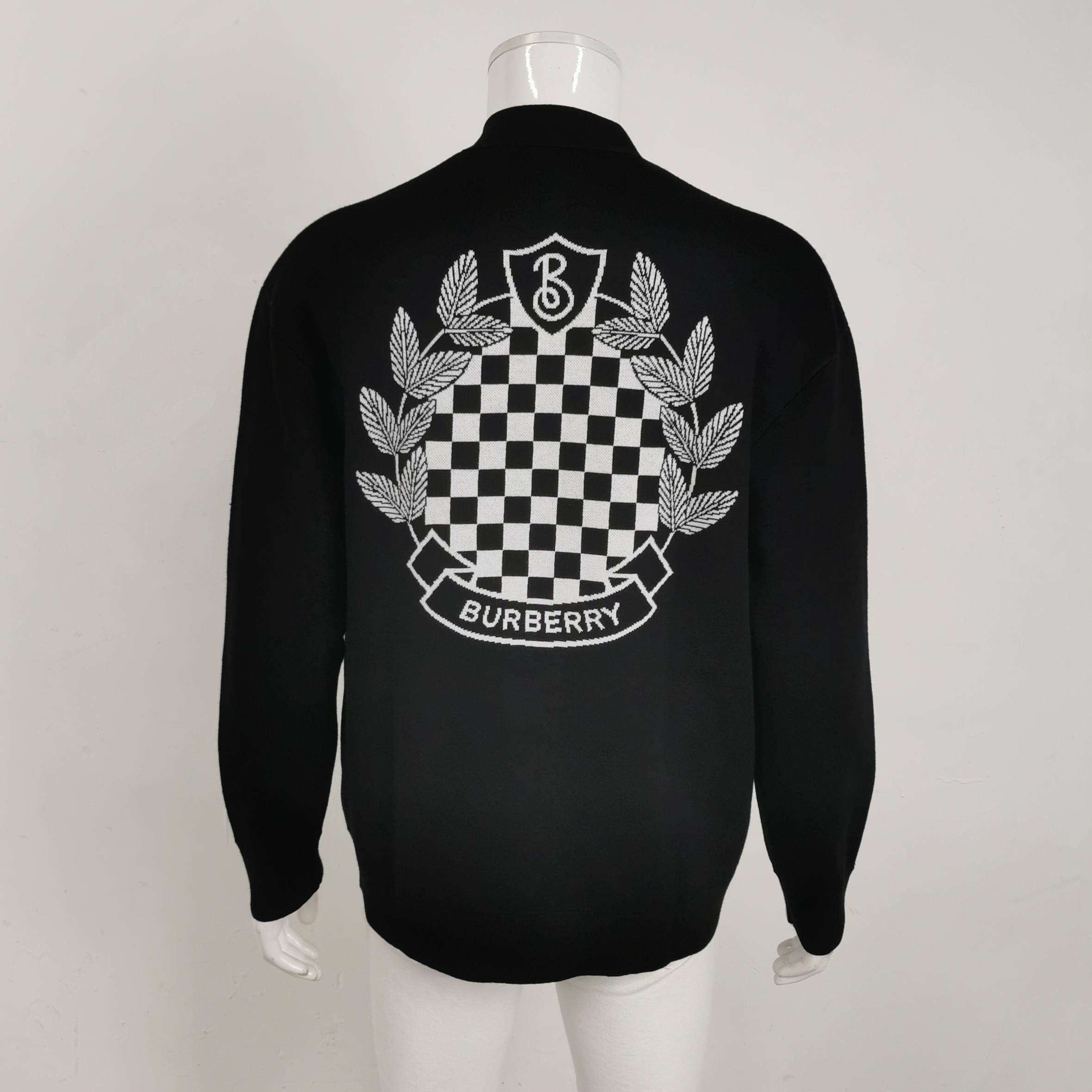 Burberry Burberry Crest Graphic V-Neck Jacket Size S Size US S / EU 44-46 / 1 - 3 Thumbnail
